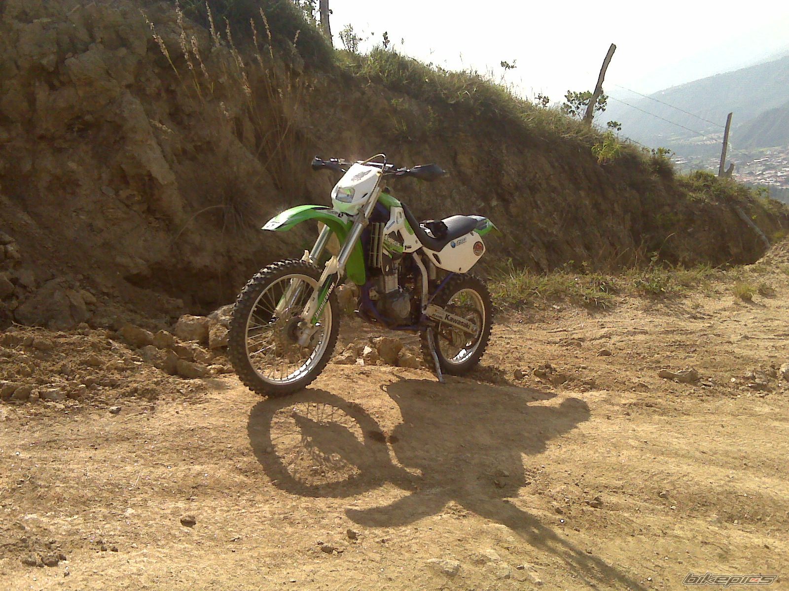 Photo 1503793