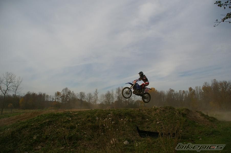 Photo 1503847