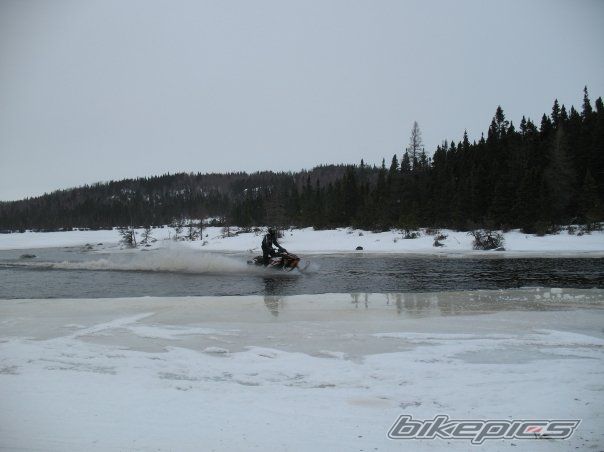 Photo 1503920