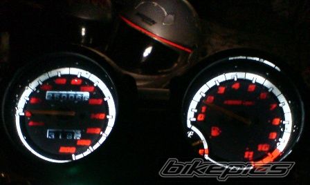 Photo 1504003