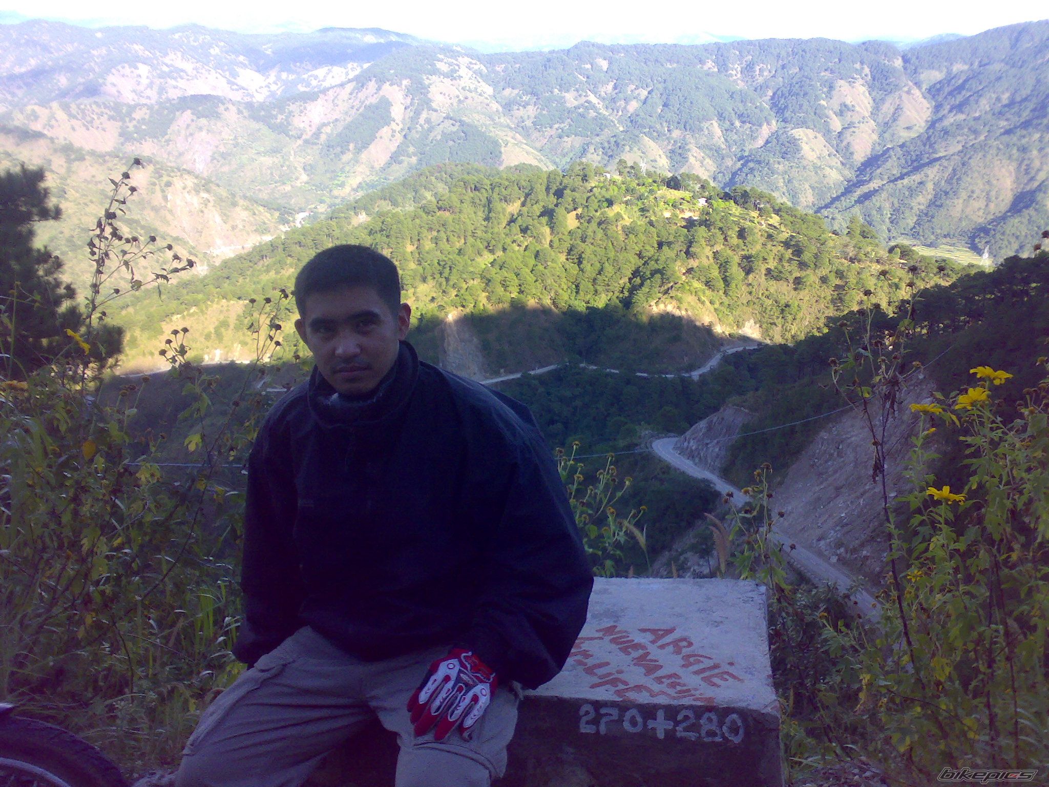 Photo 1504016