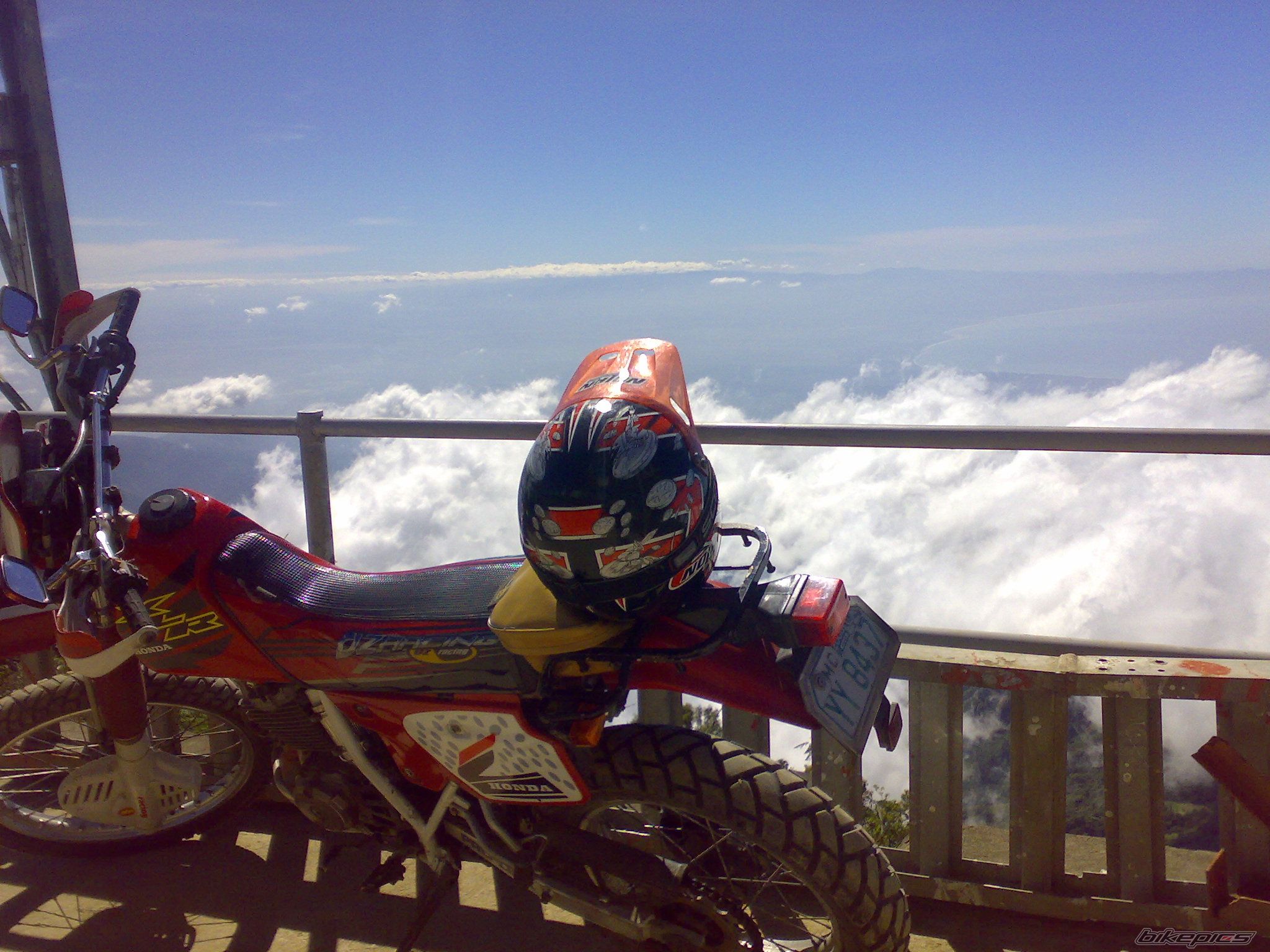 Photo 1504019