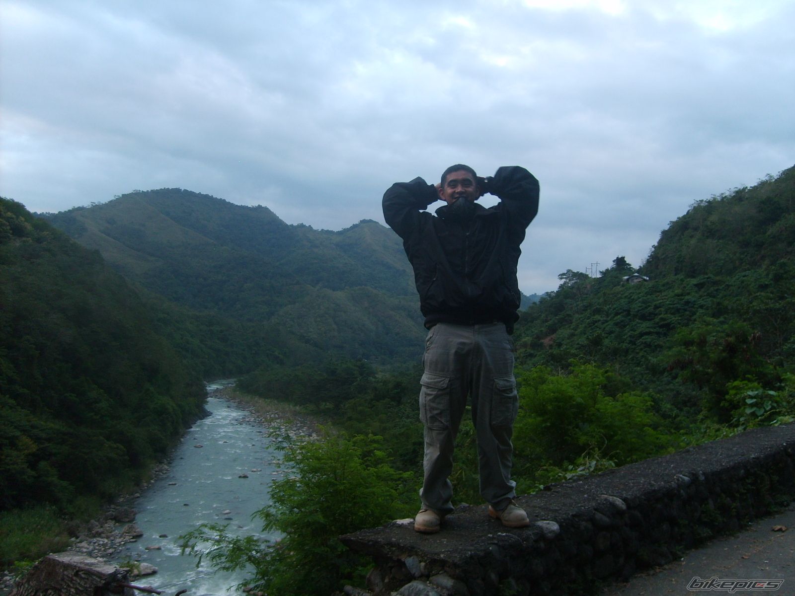 Photo 1504043