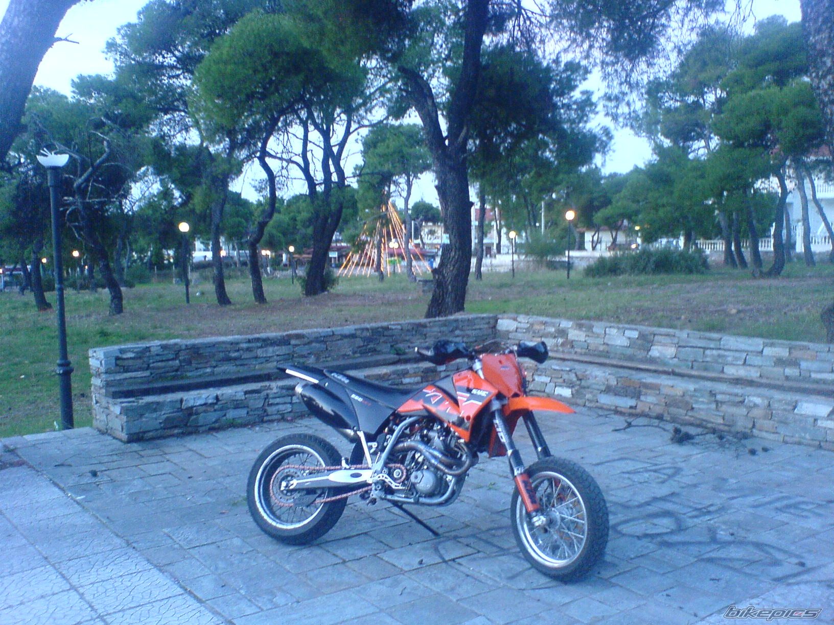 Photo 1504092