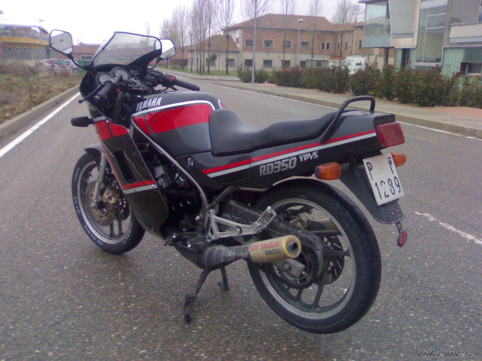 Photo 1504215