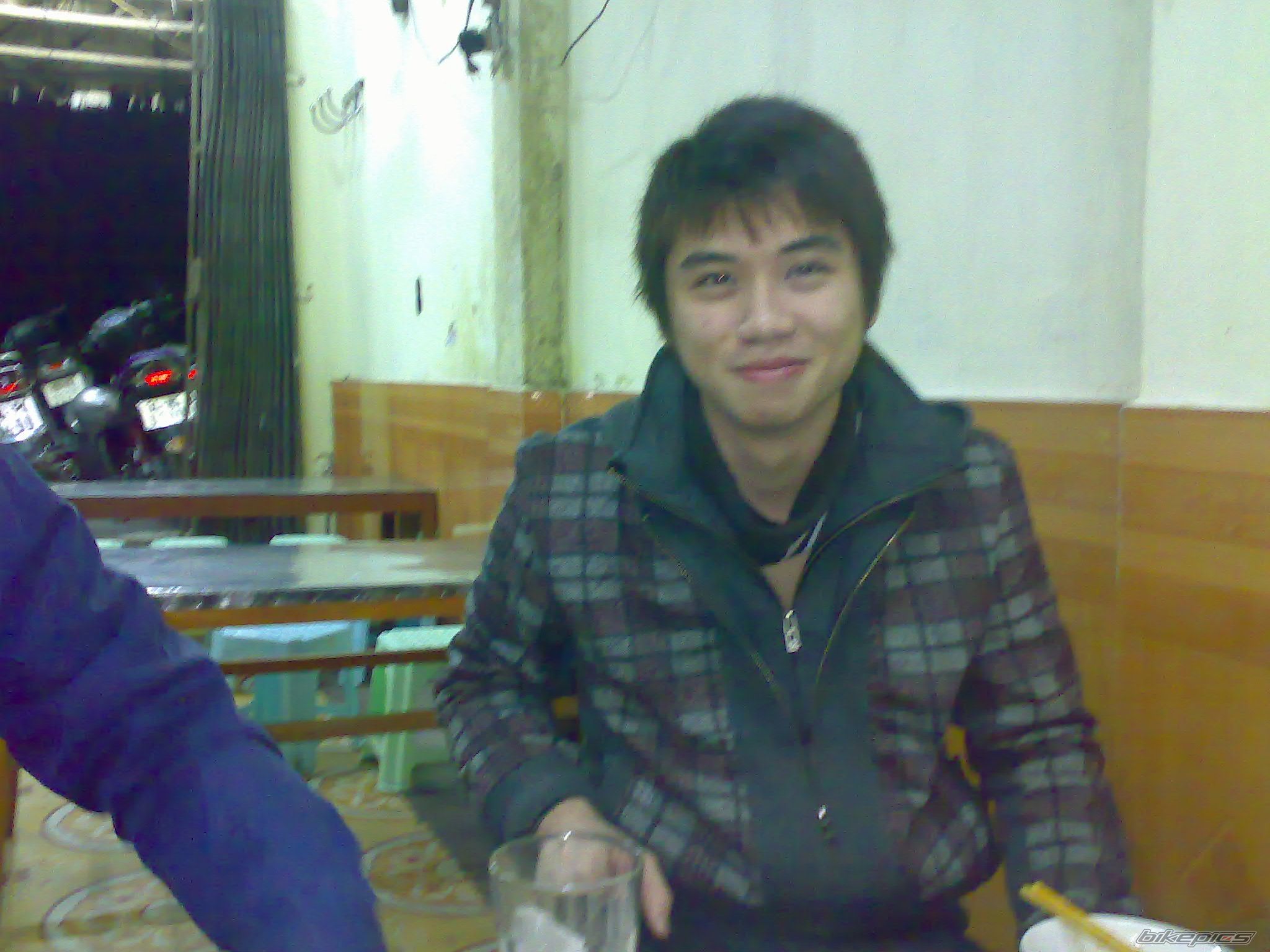 Photo 1504340