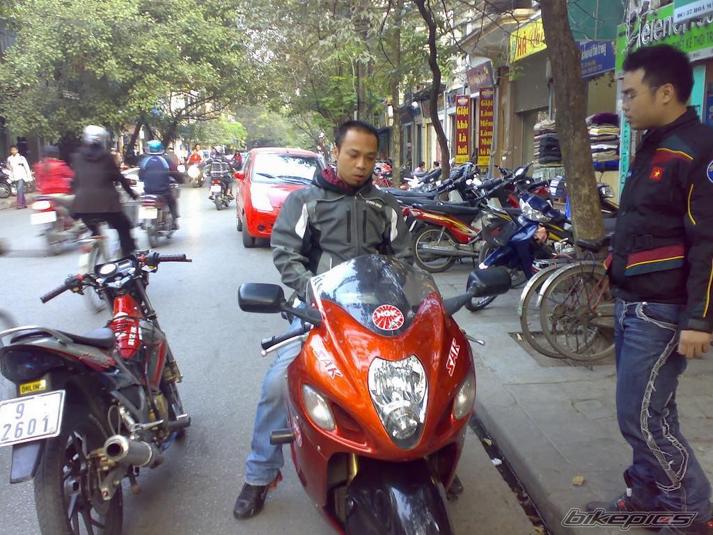 Photo 1504362
