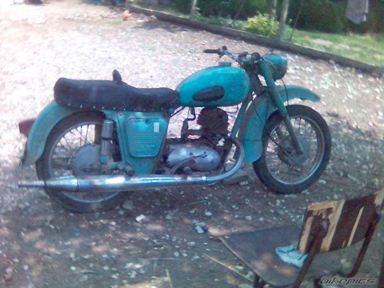 Photo 1504366