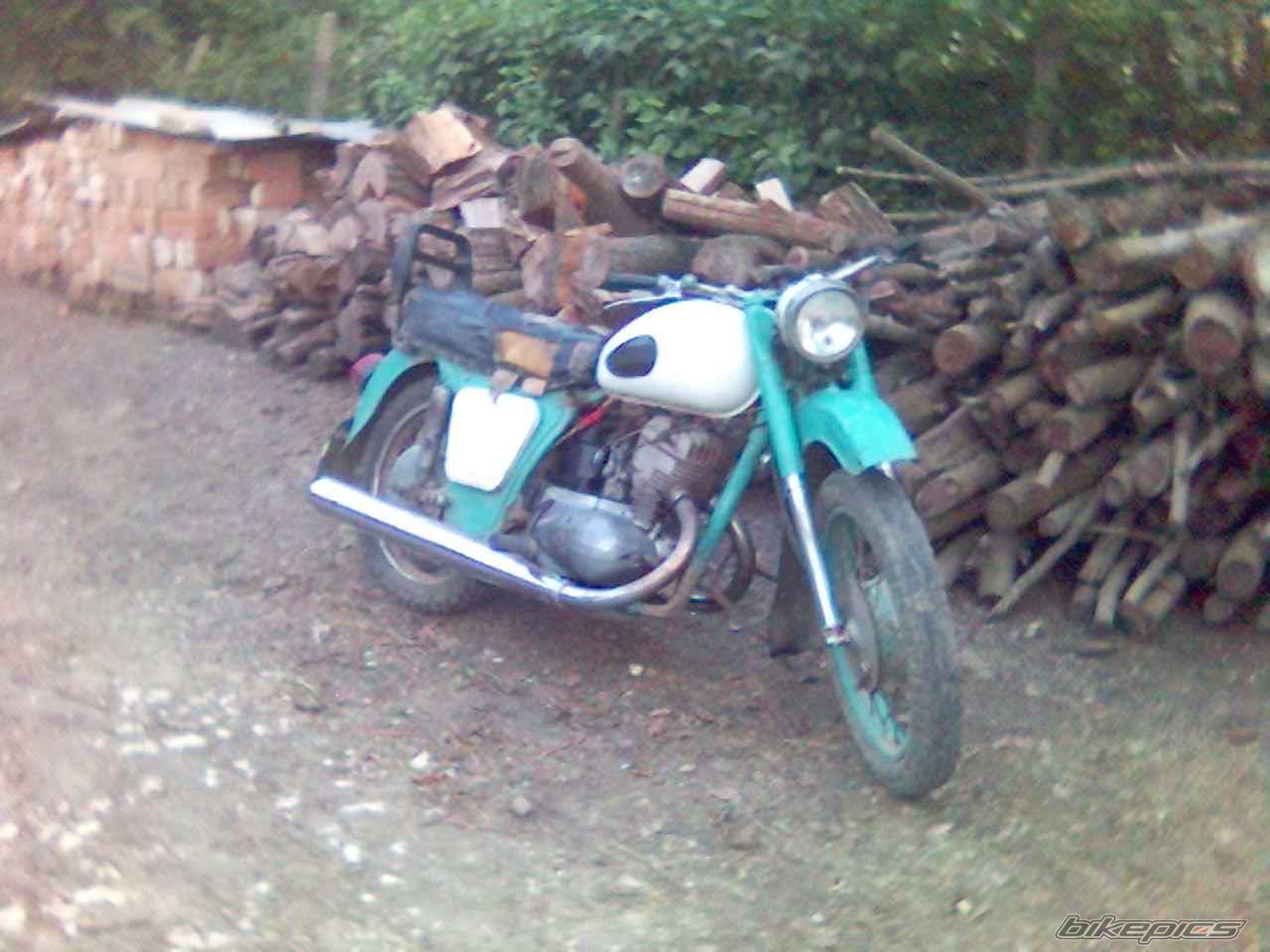Photo 1504401