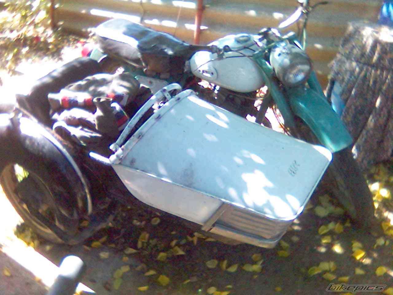 Photo 1504443