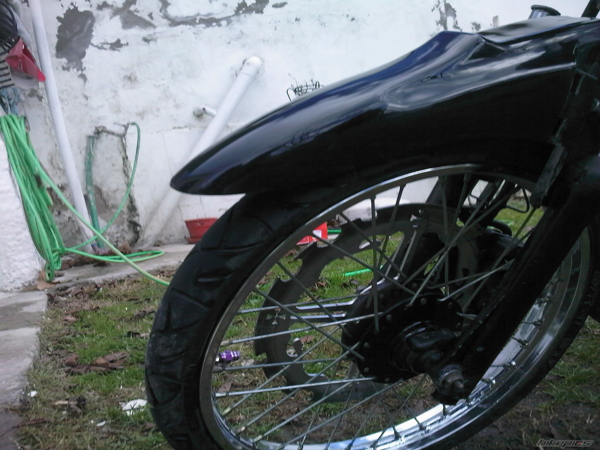 Photo 1504676