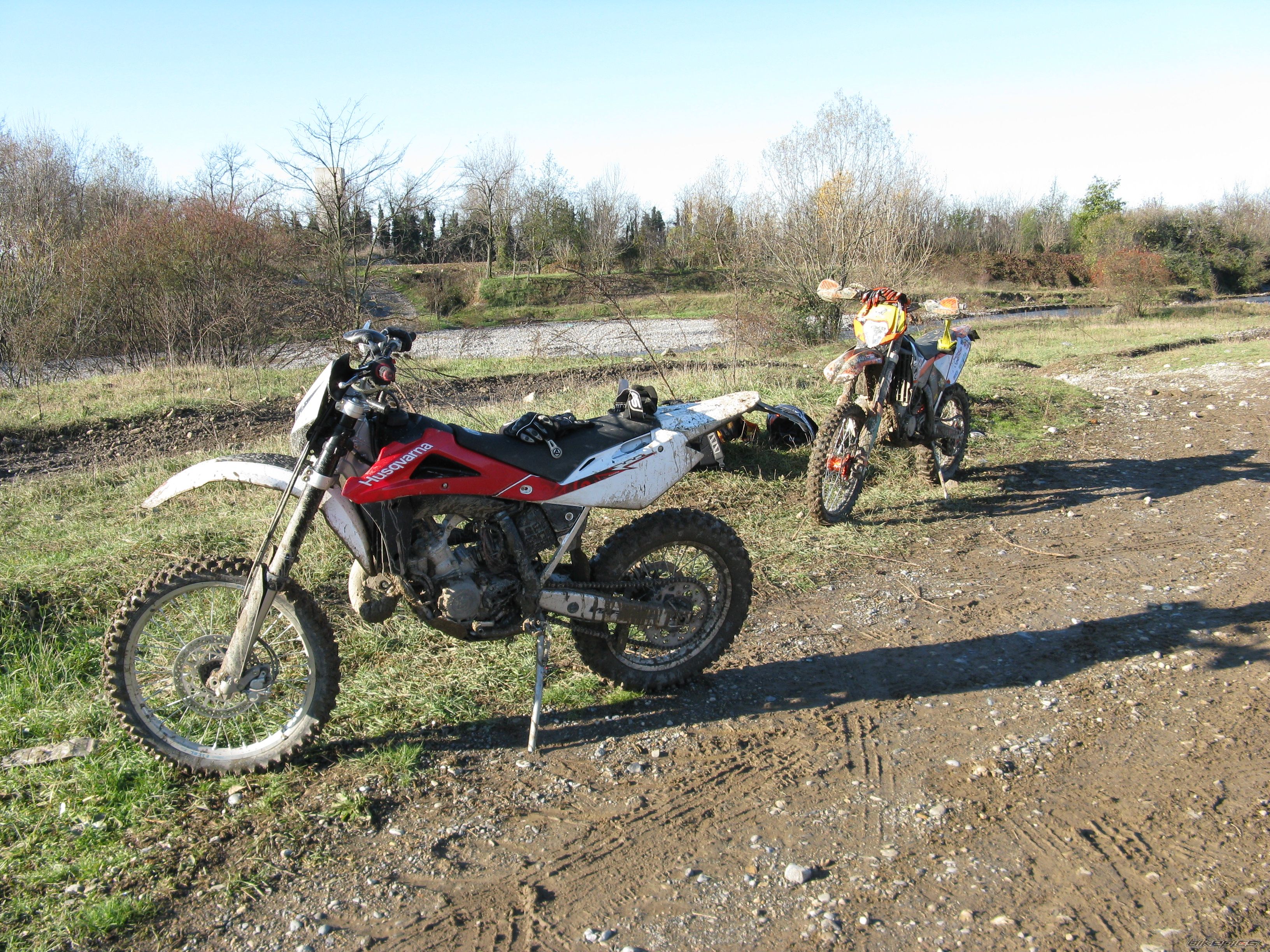 Photo 1504679