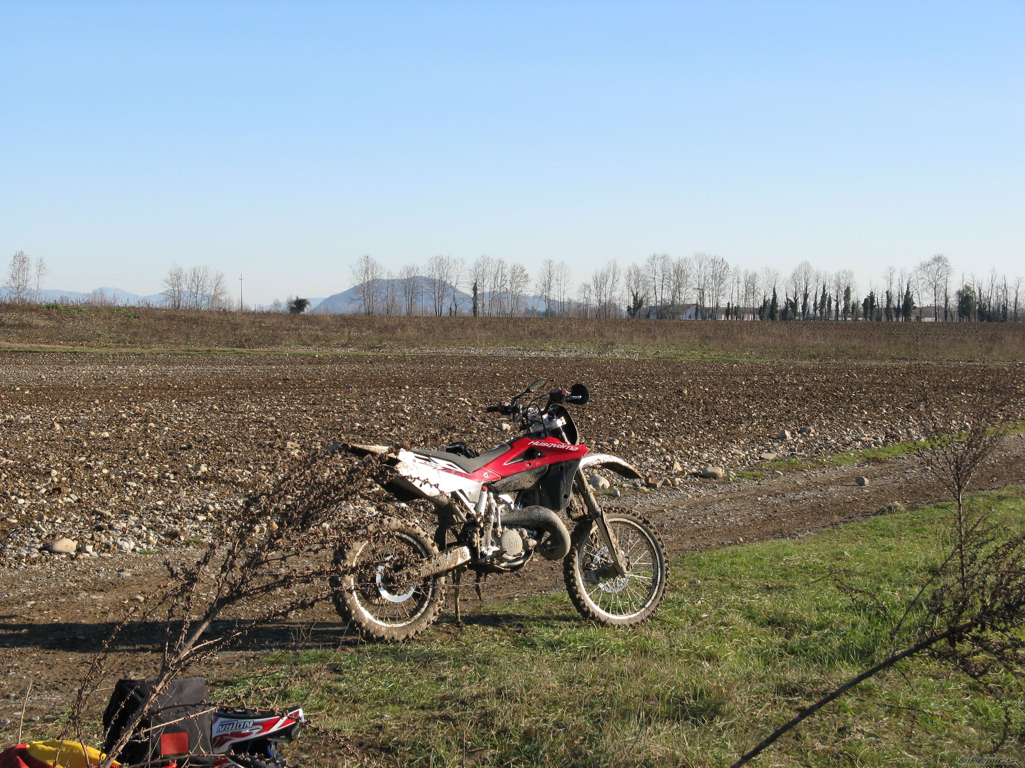 Photo 1504685