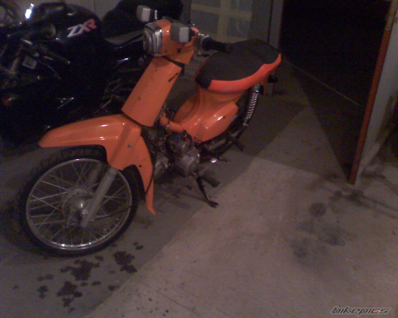 Photo 1504692