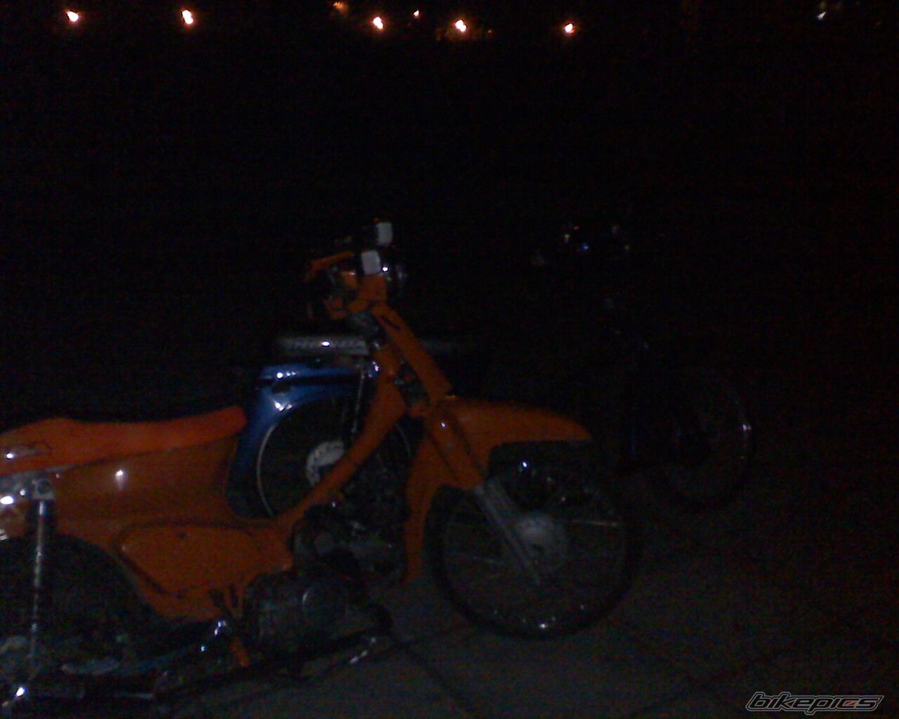 Photo 1504695