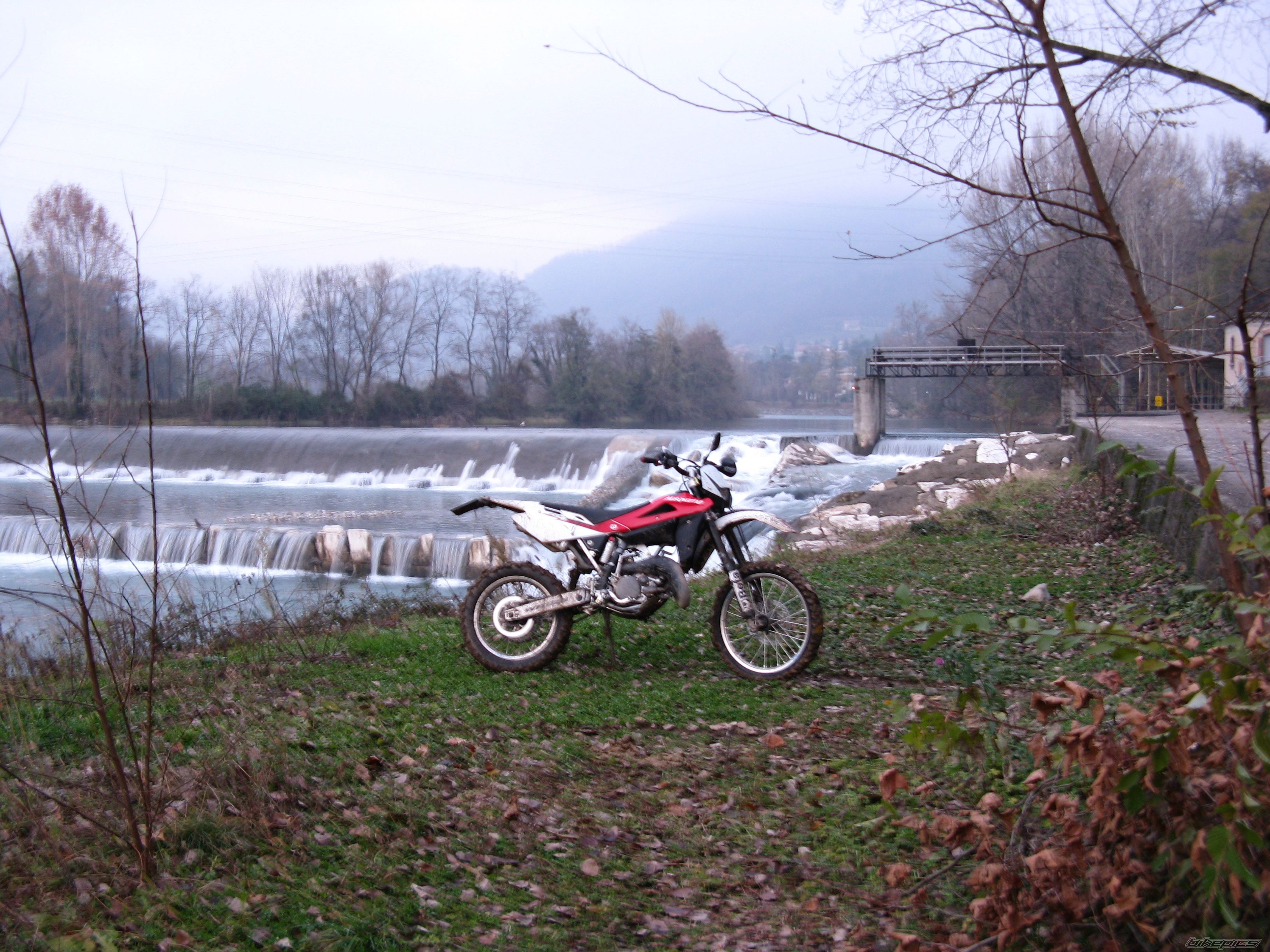Photo 1504696