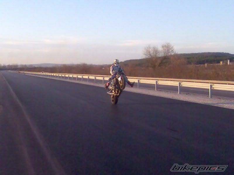 Photo 1504722