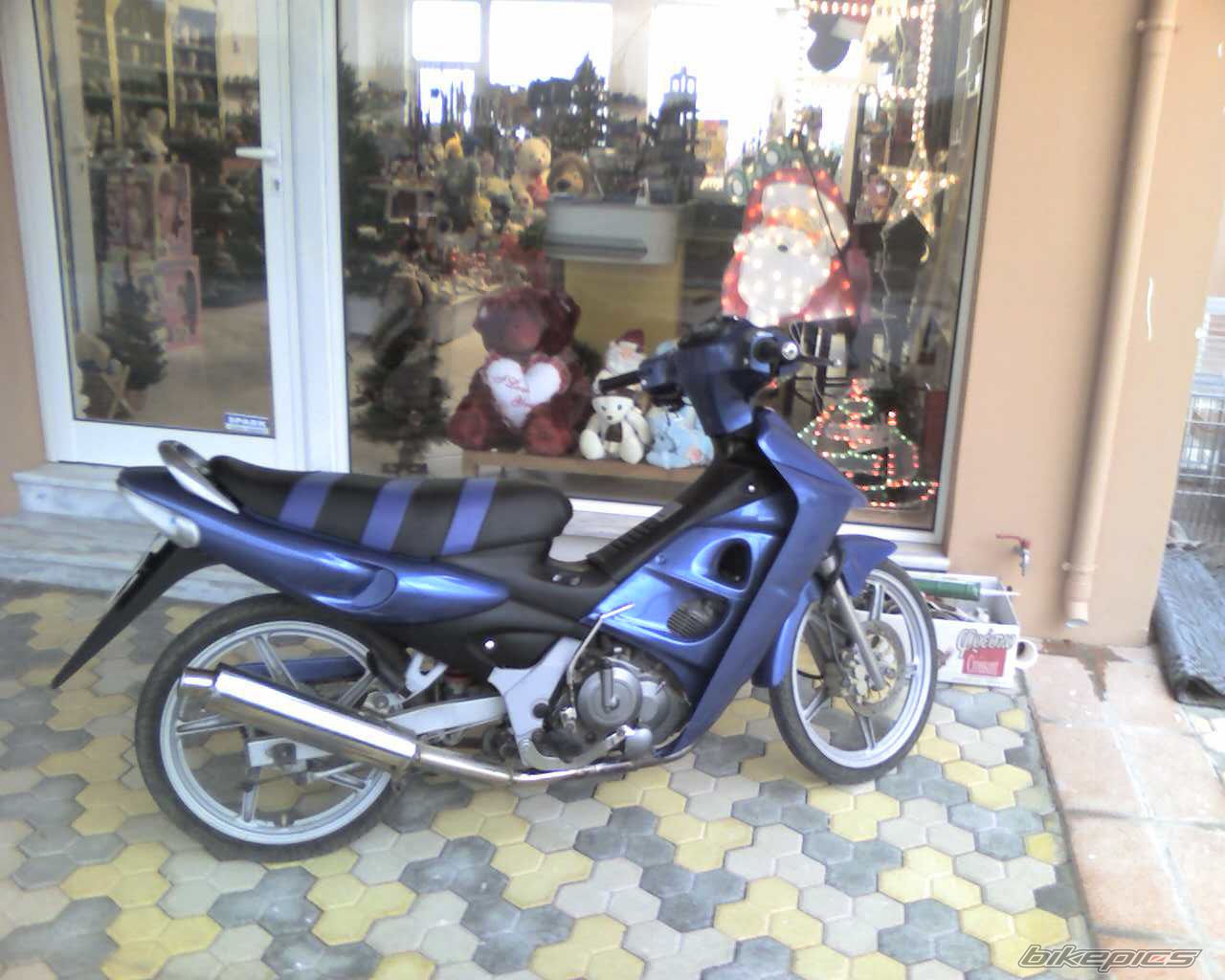 Photo 1504927