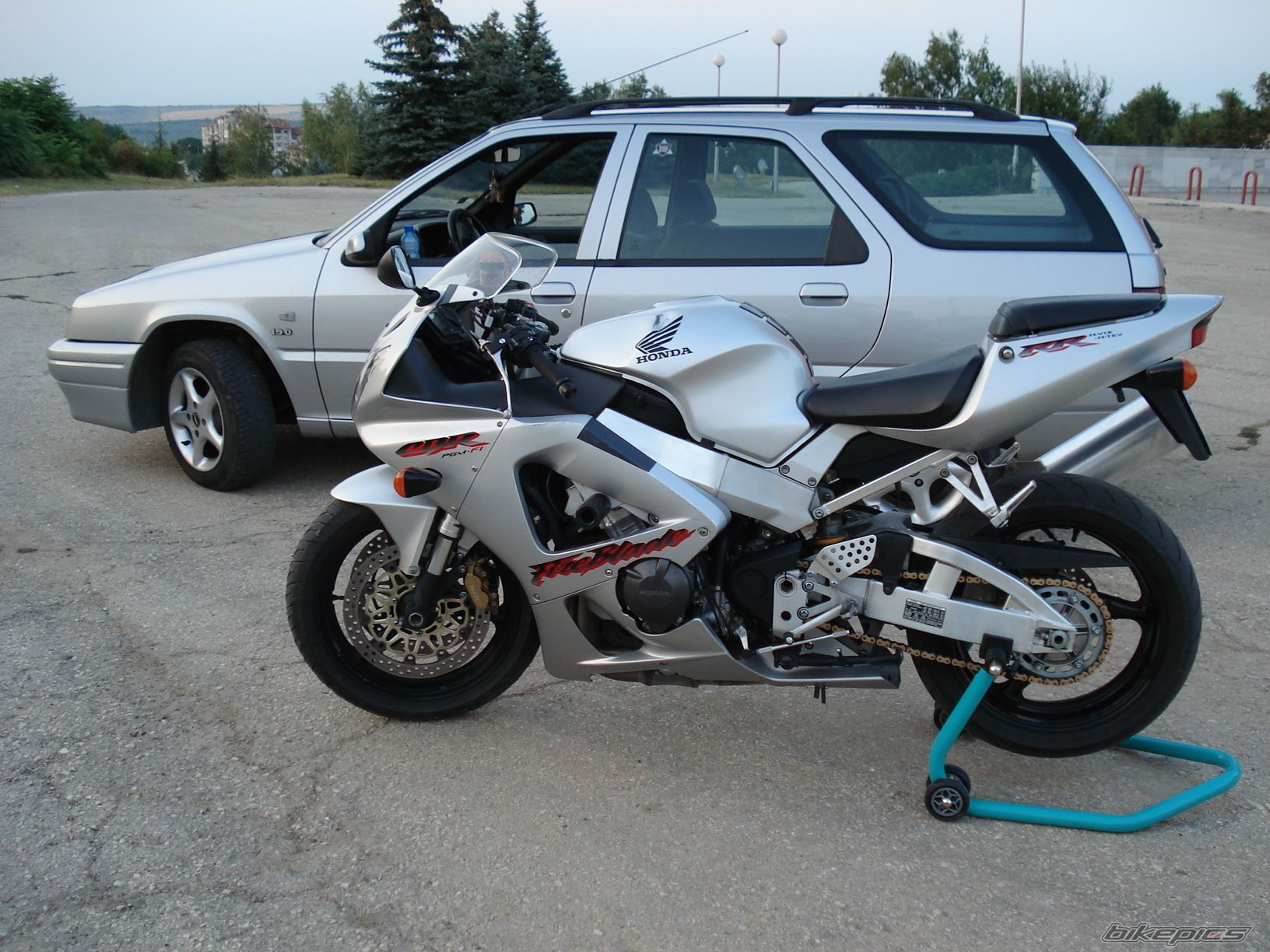 Photo 1505459