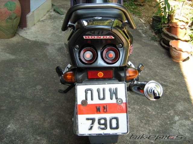 Photo 1505869