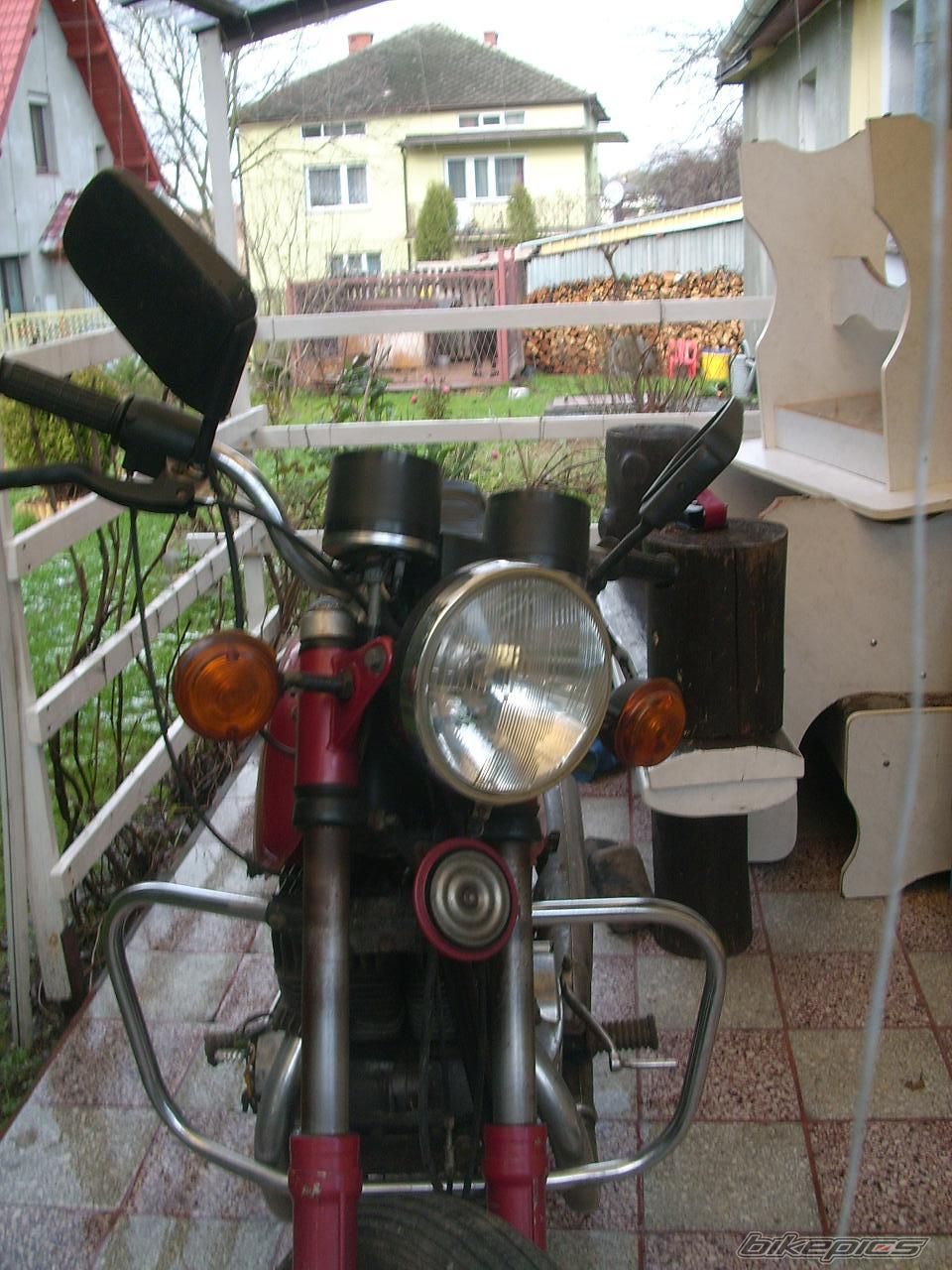 Photo 1505973
