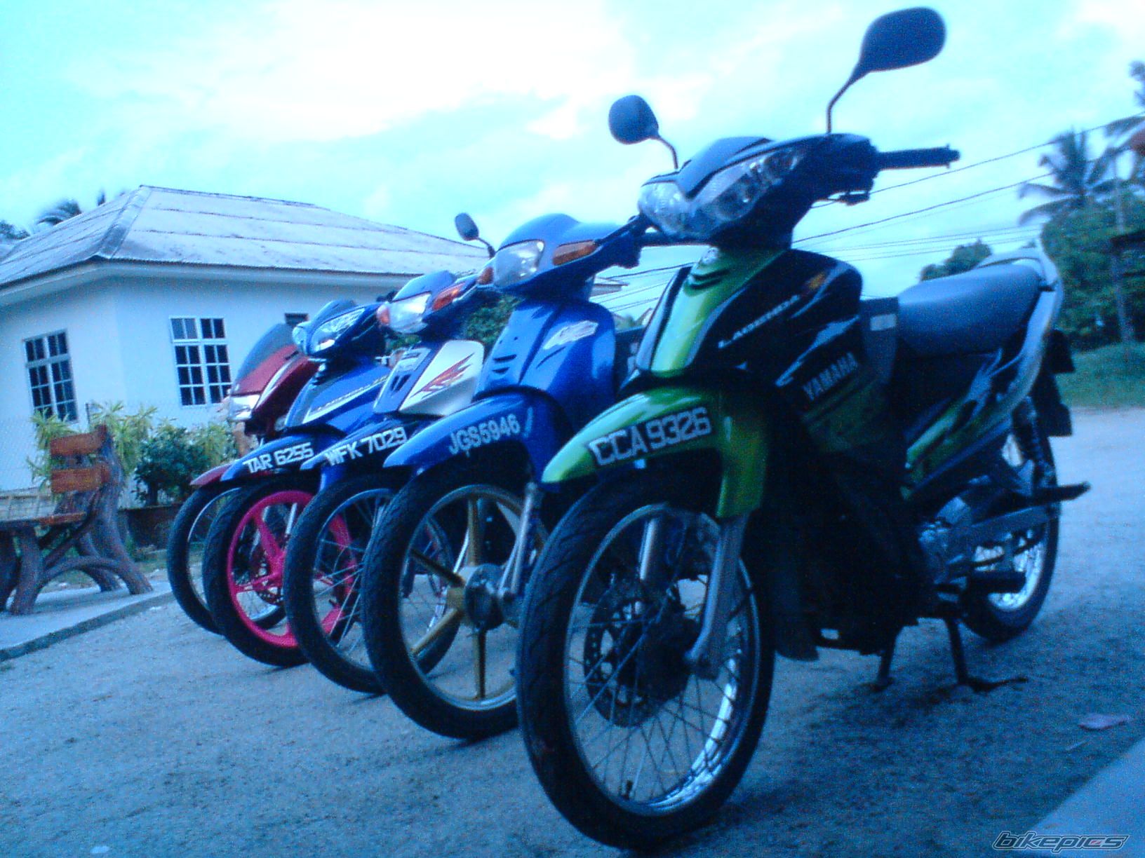 Photo 1507695