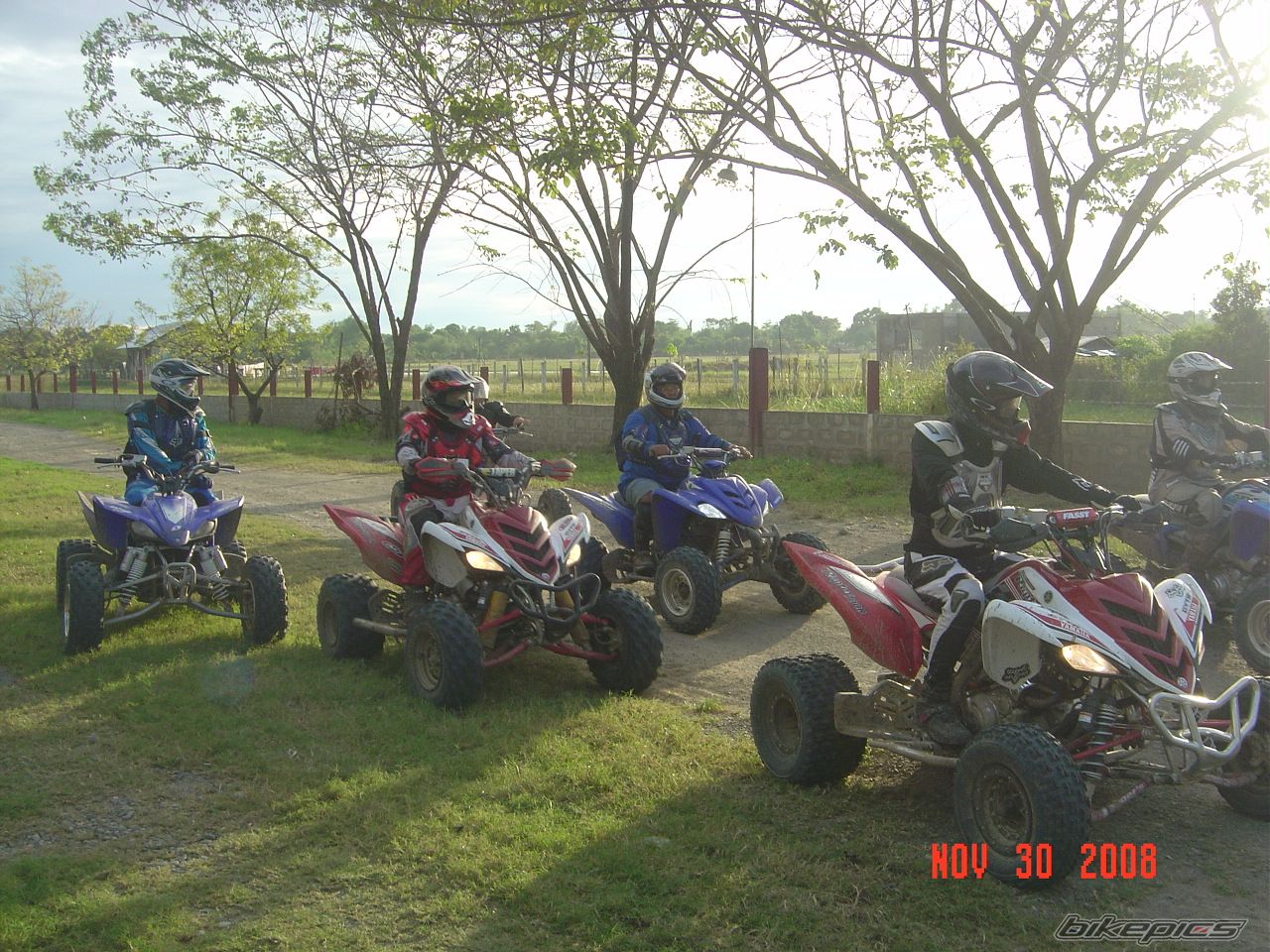 Photo 1507950