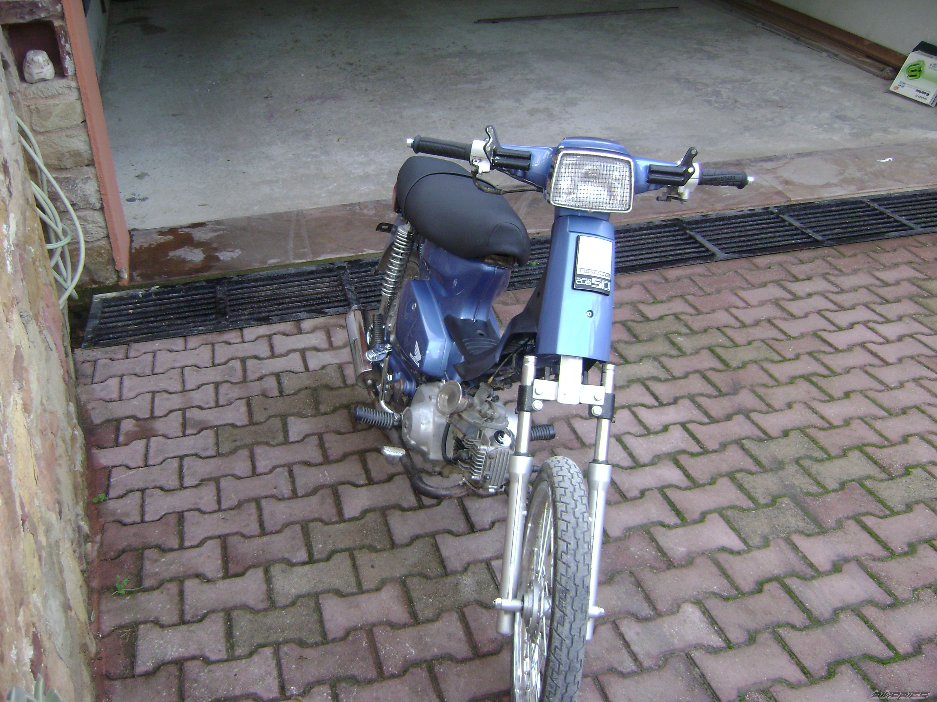 Photo 1508982