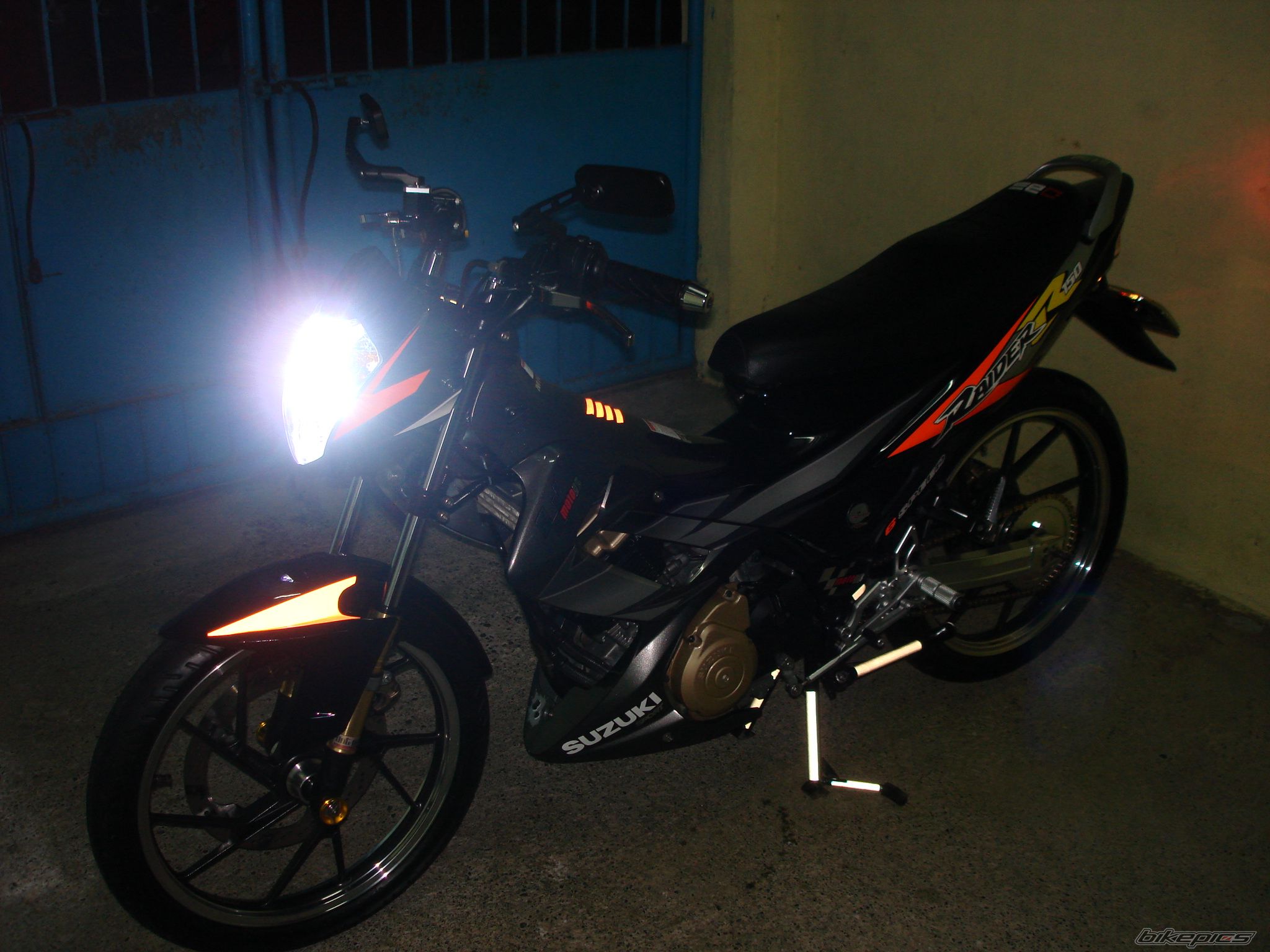 Photo 1508999