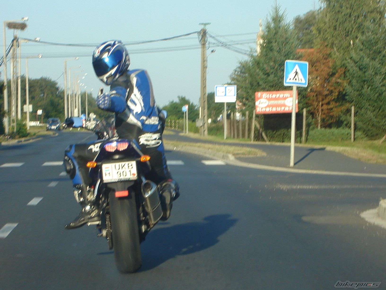 Photo 1509386