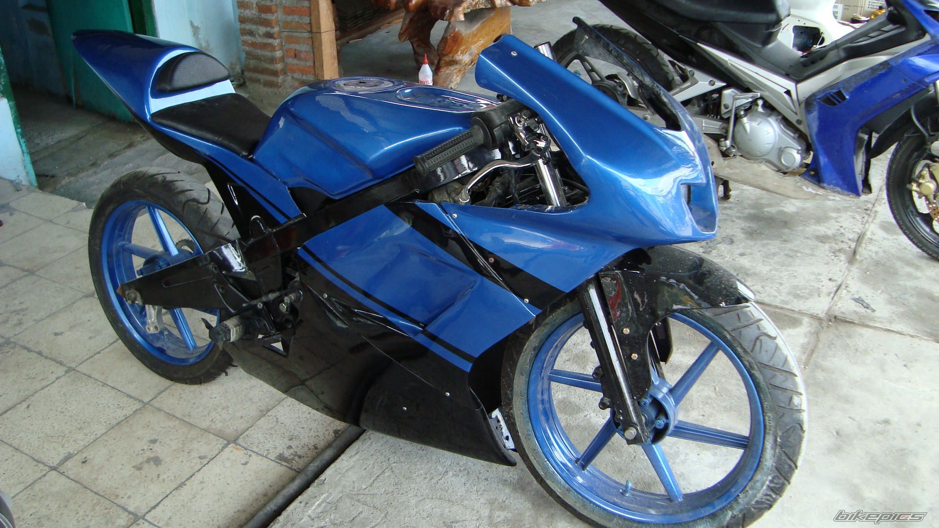 Photo 1510693