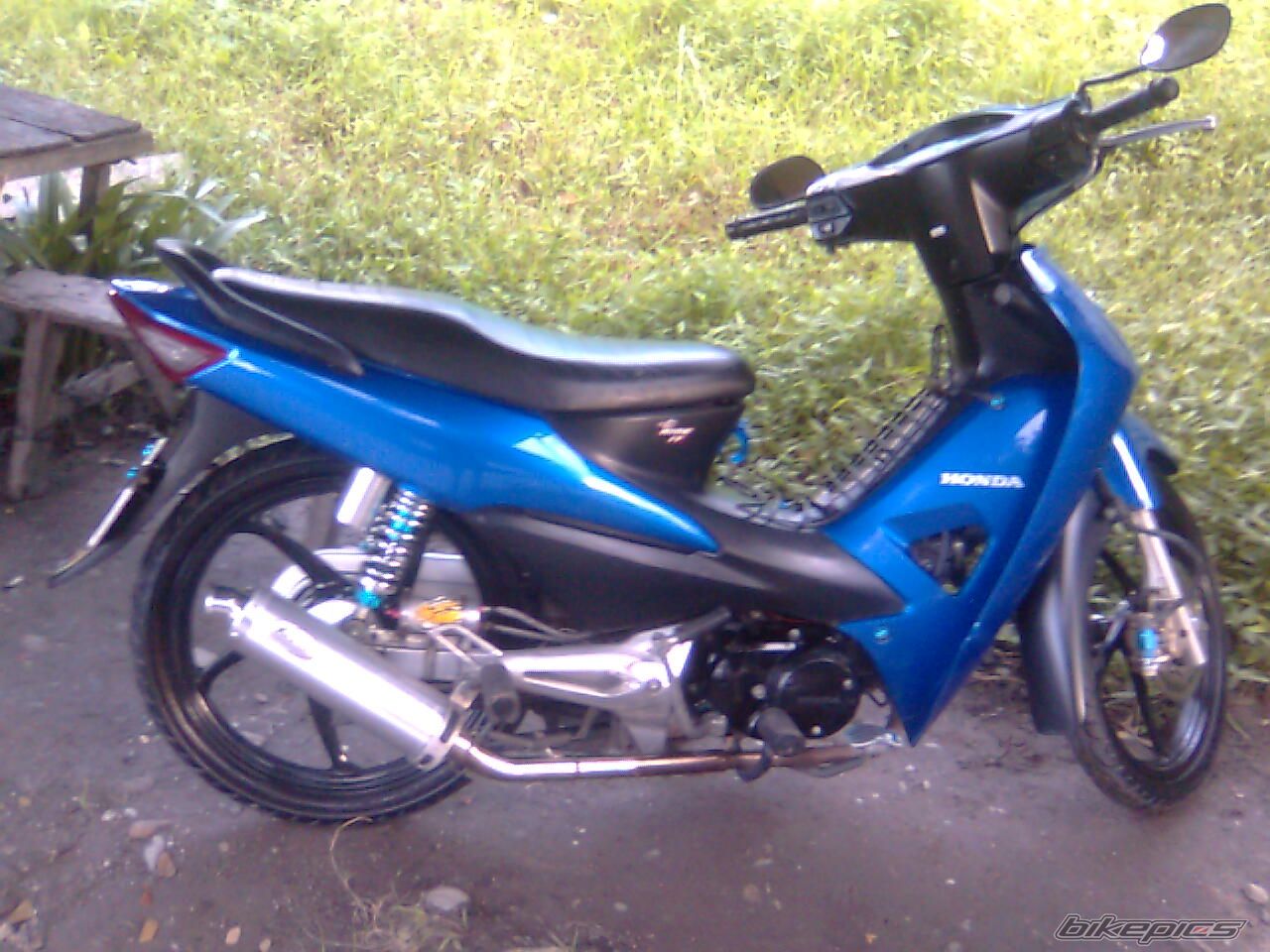 Photo 1510784