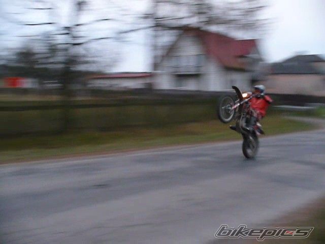 Photo 1511484