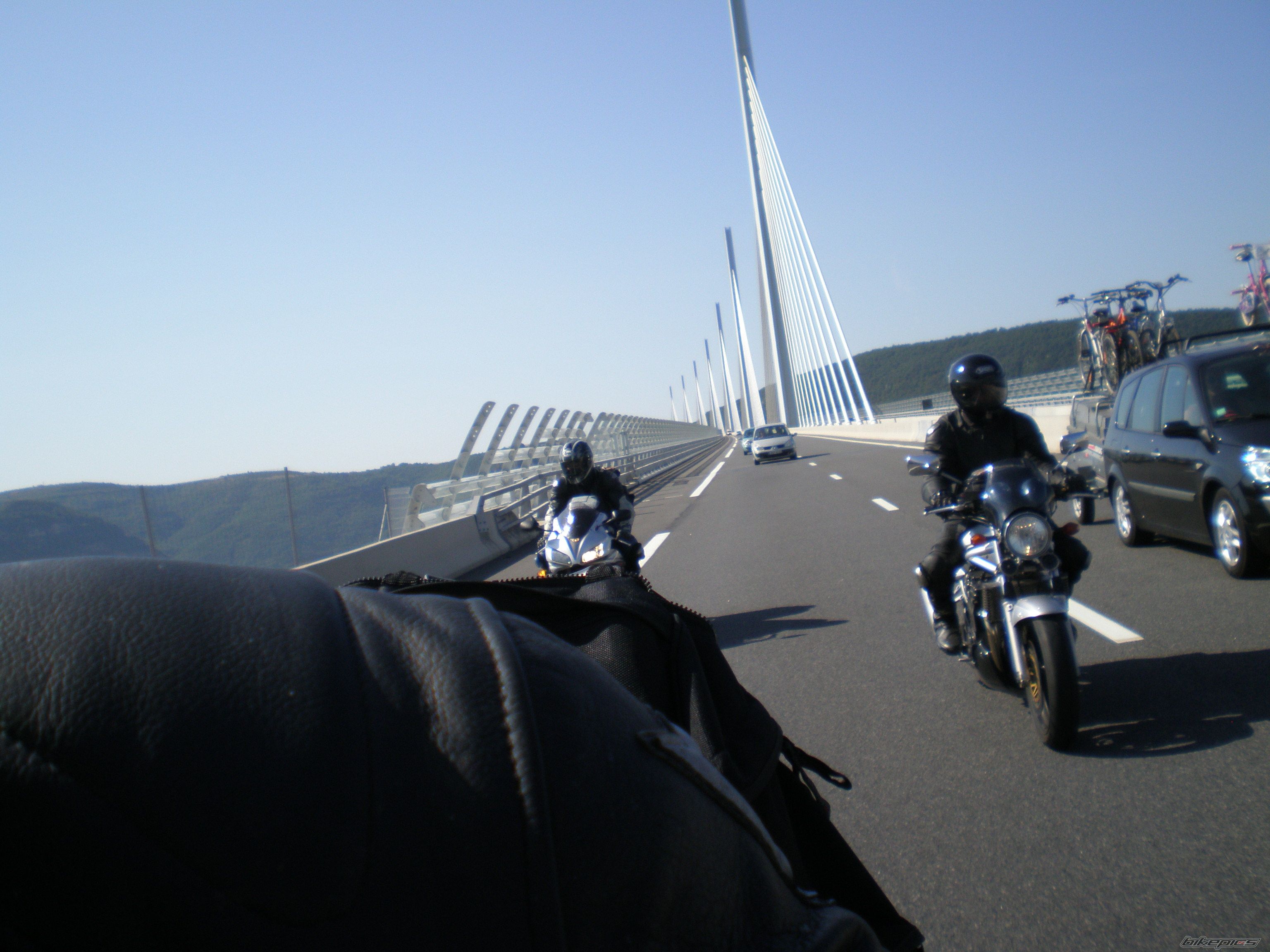 Photo 1511848