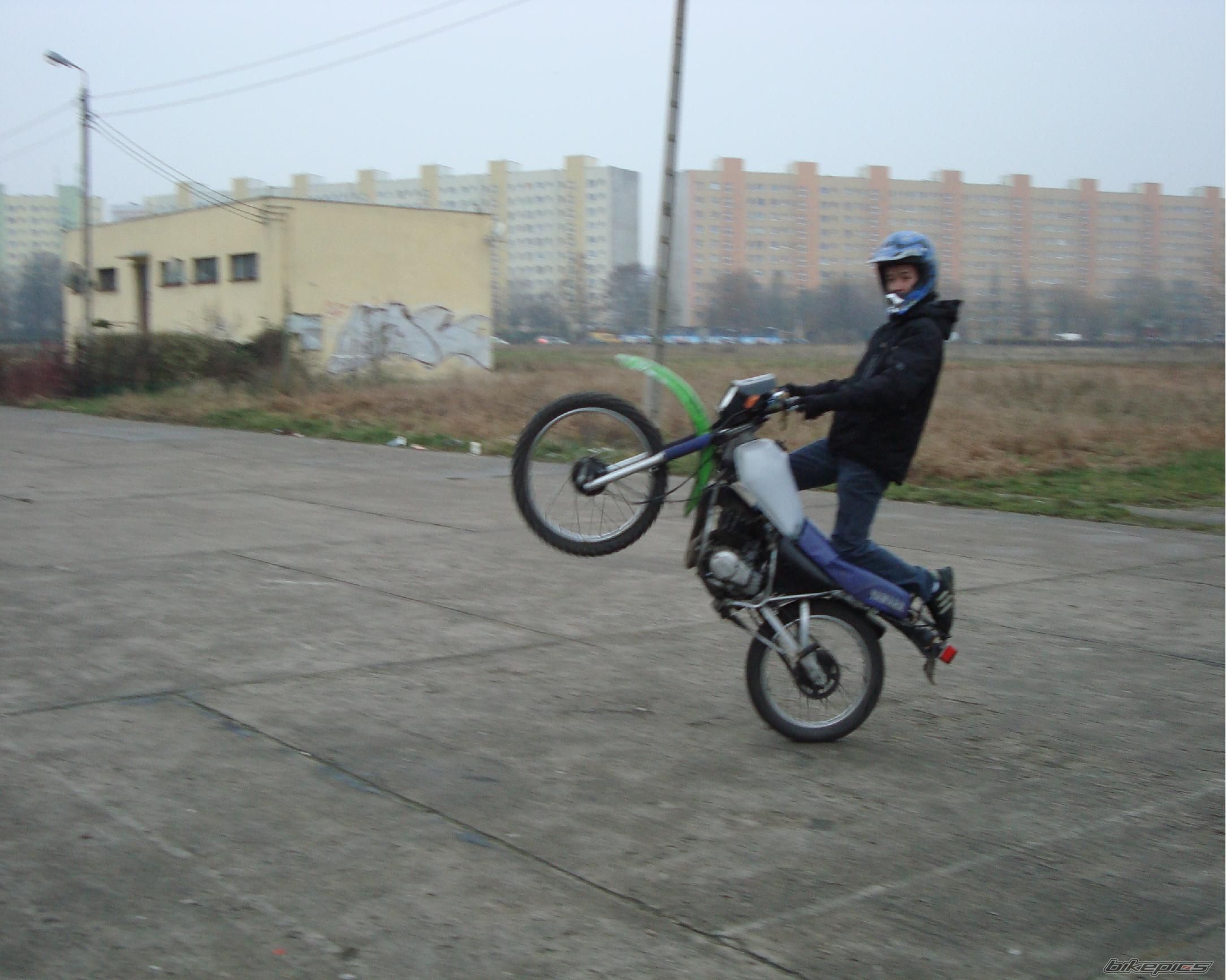 Photo 1512159