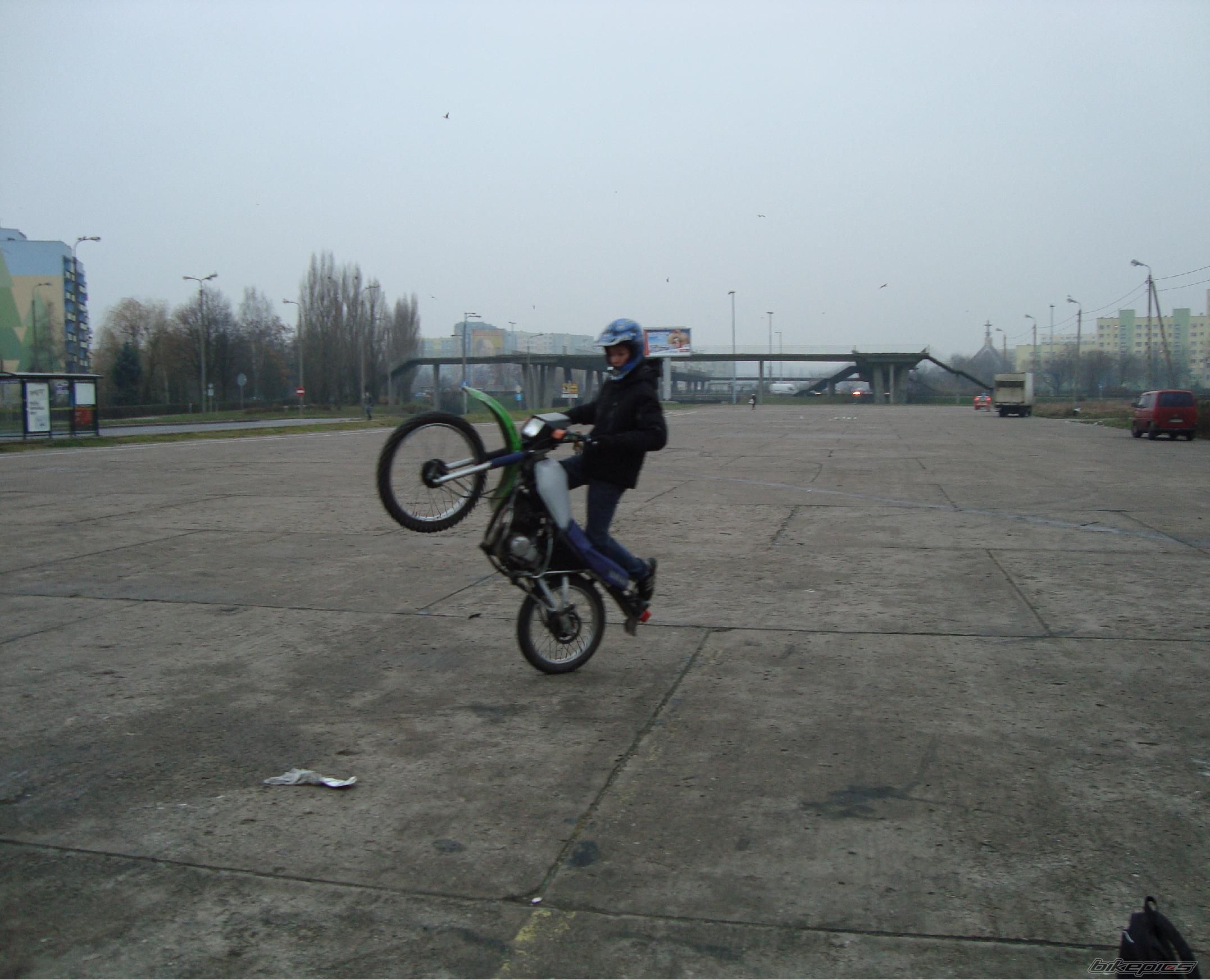 Photo 1512163