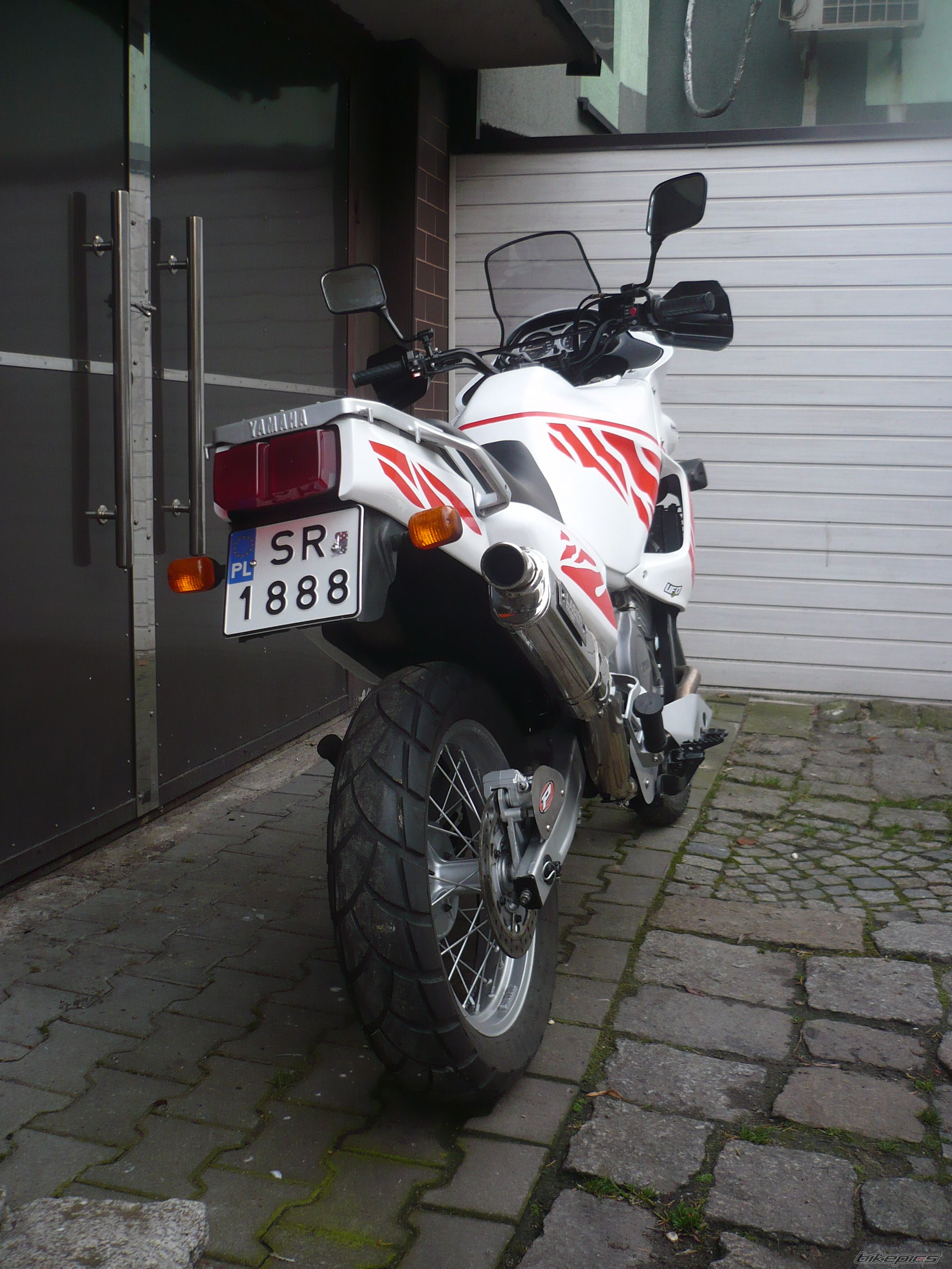 Photo 1512167