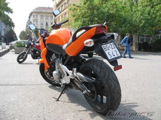 Photo 1512273