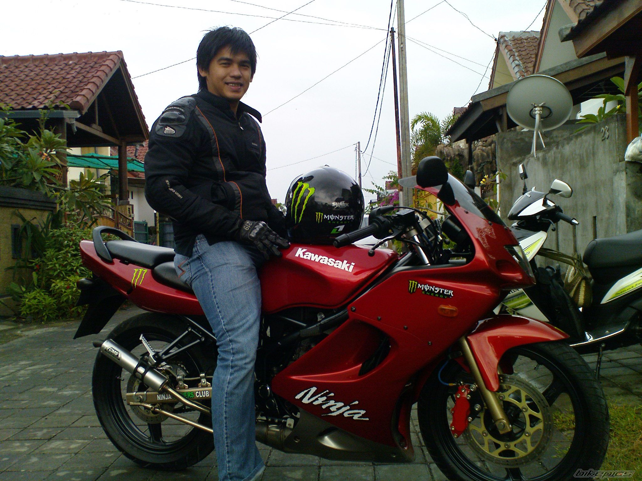 Photo 1512287
