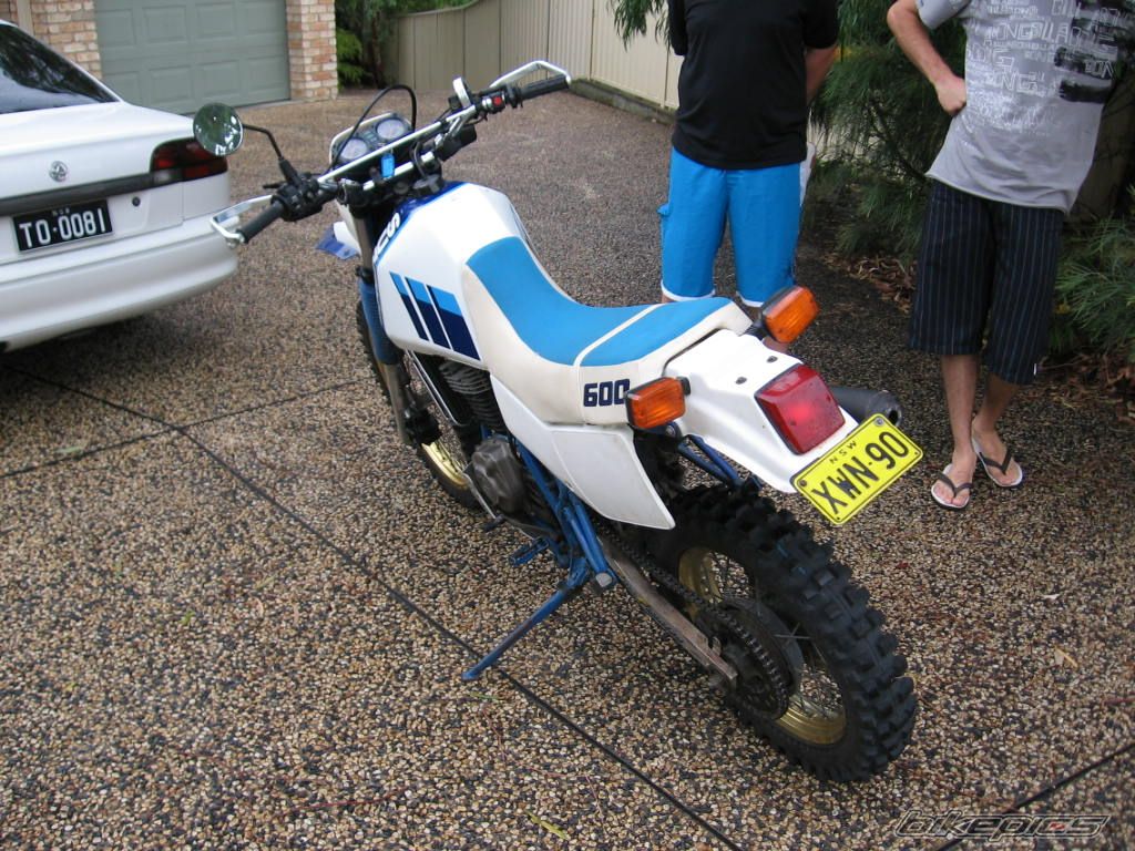 Photo 1512351