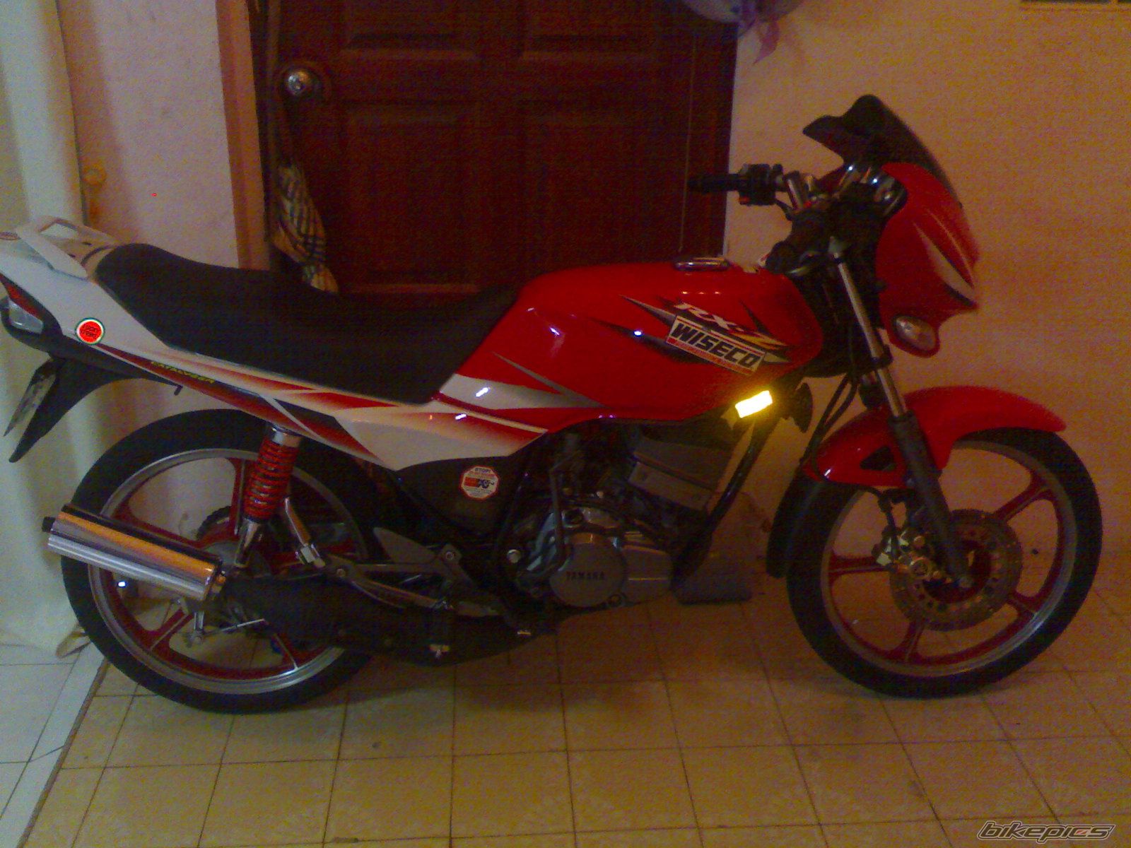 Photo 1512386