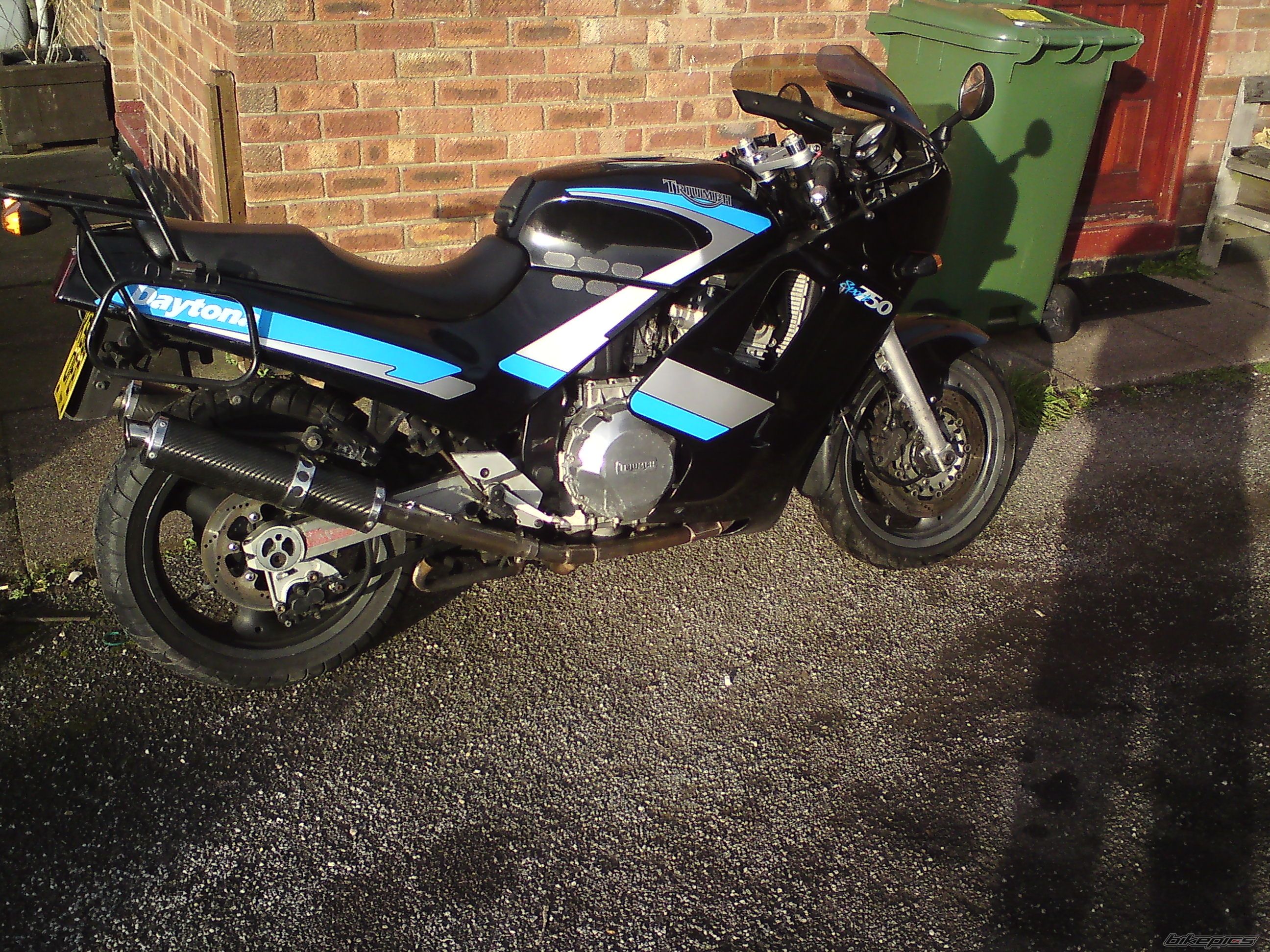 Photo 1512484