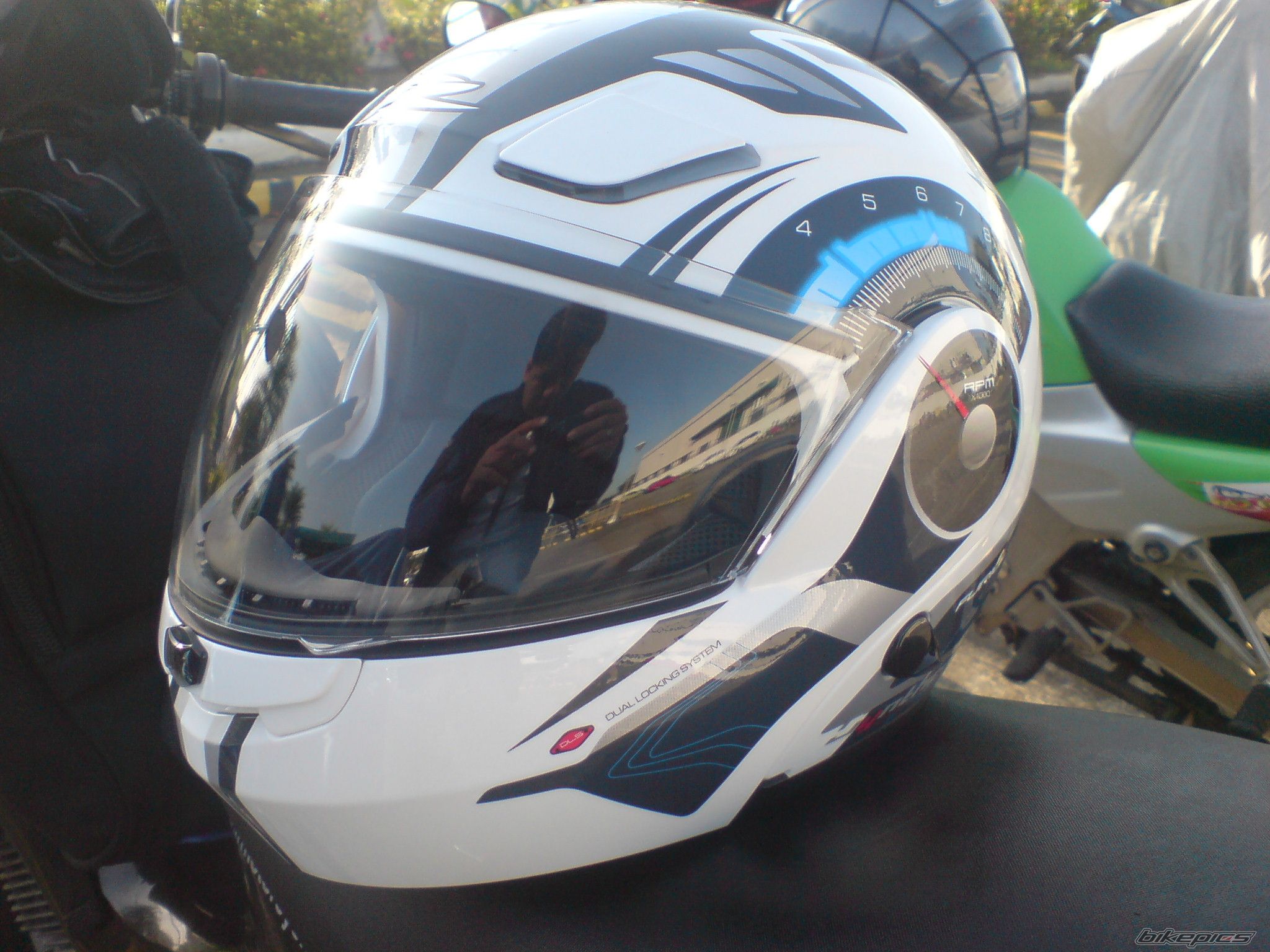 Photo 1512492
