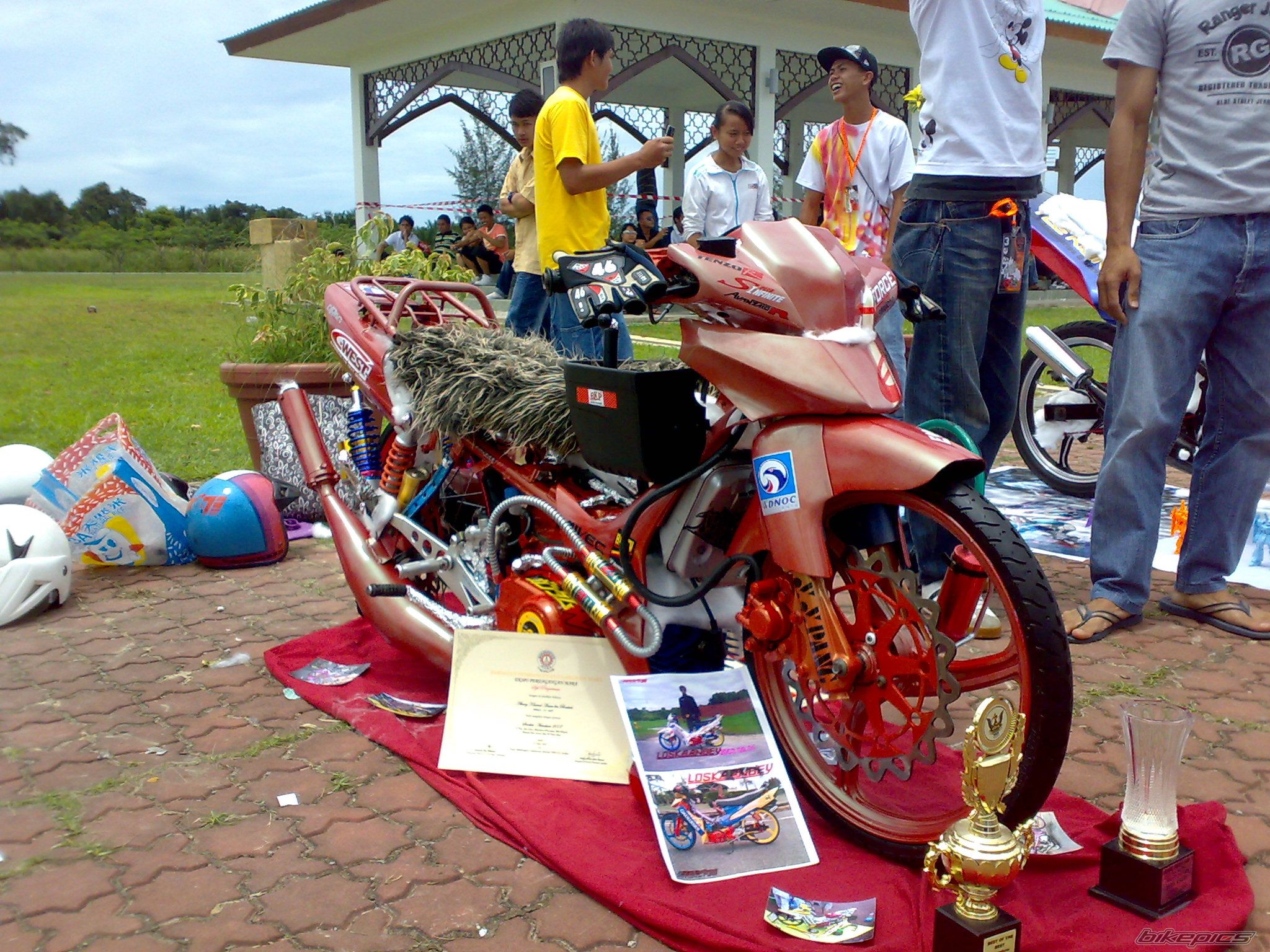 Photo 1512549