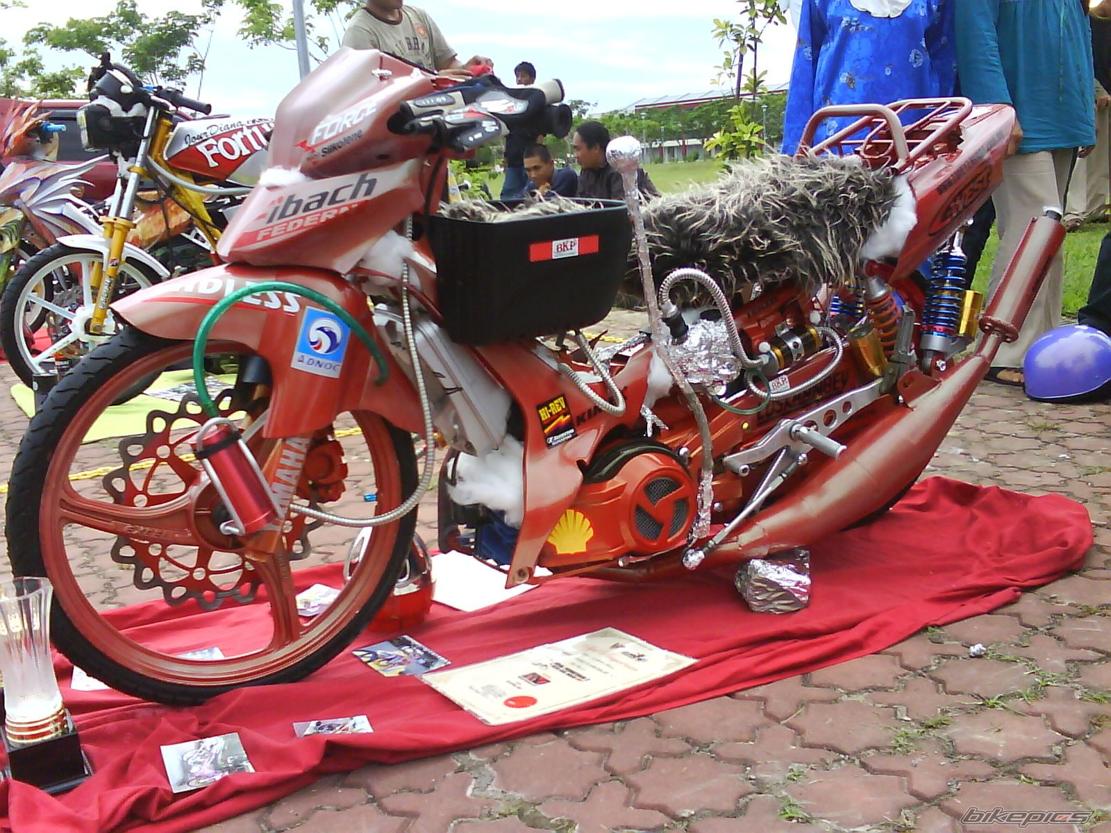 Photo 1512554