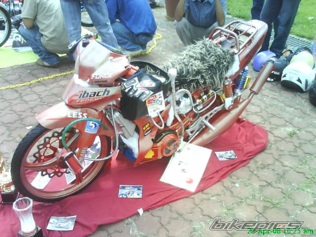Photo 1512569