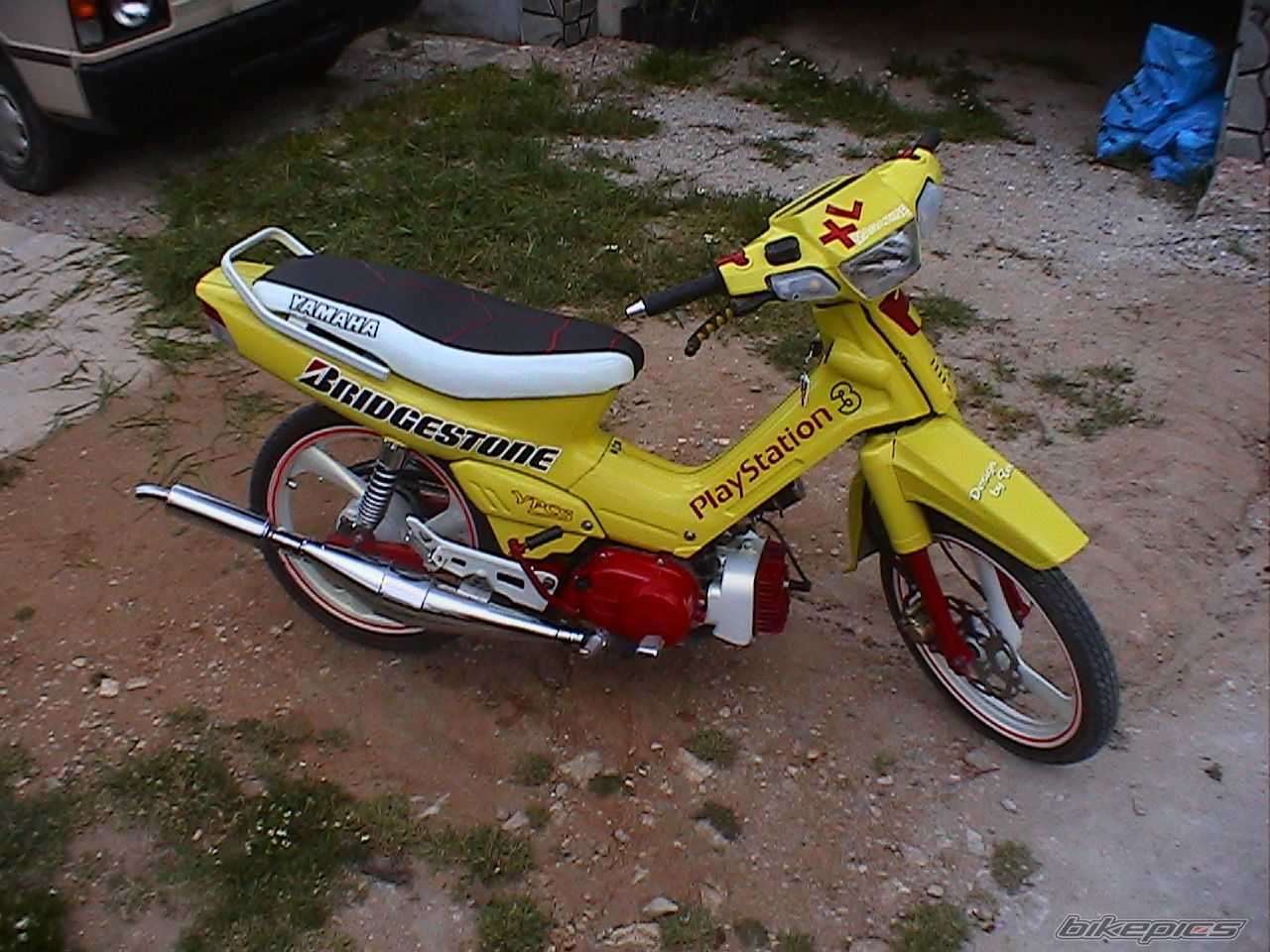 Photo 1512580