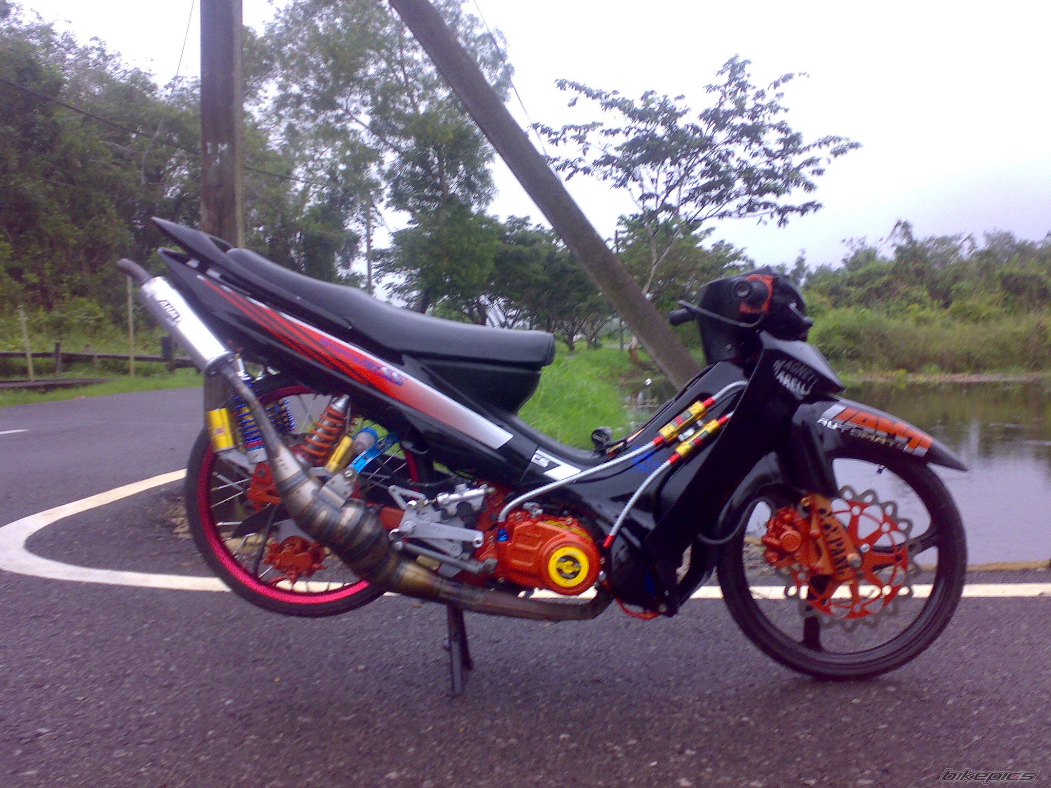 Photo 1512583