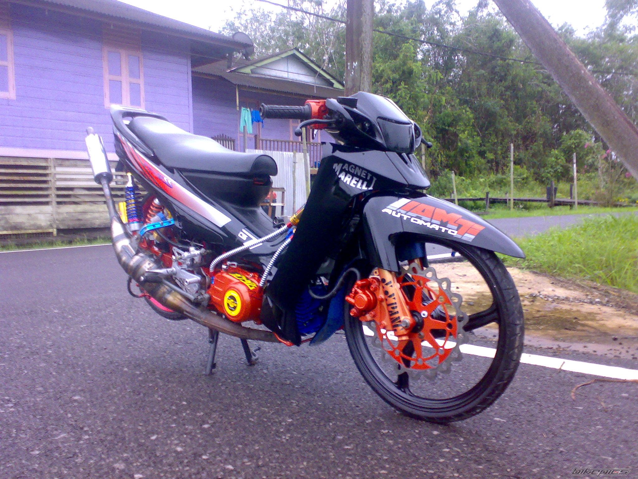 Photo 1512588