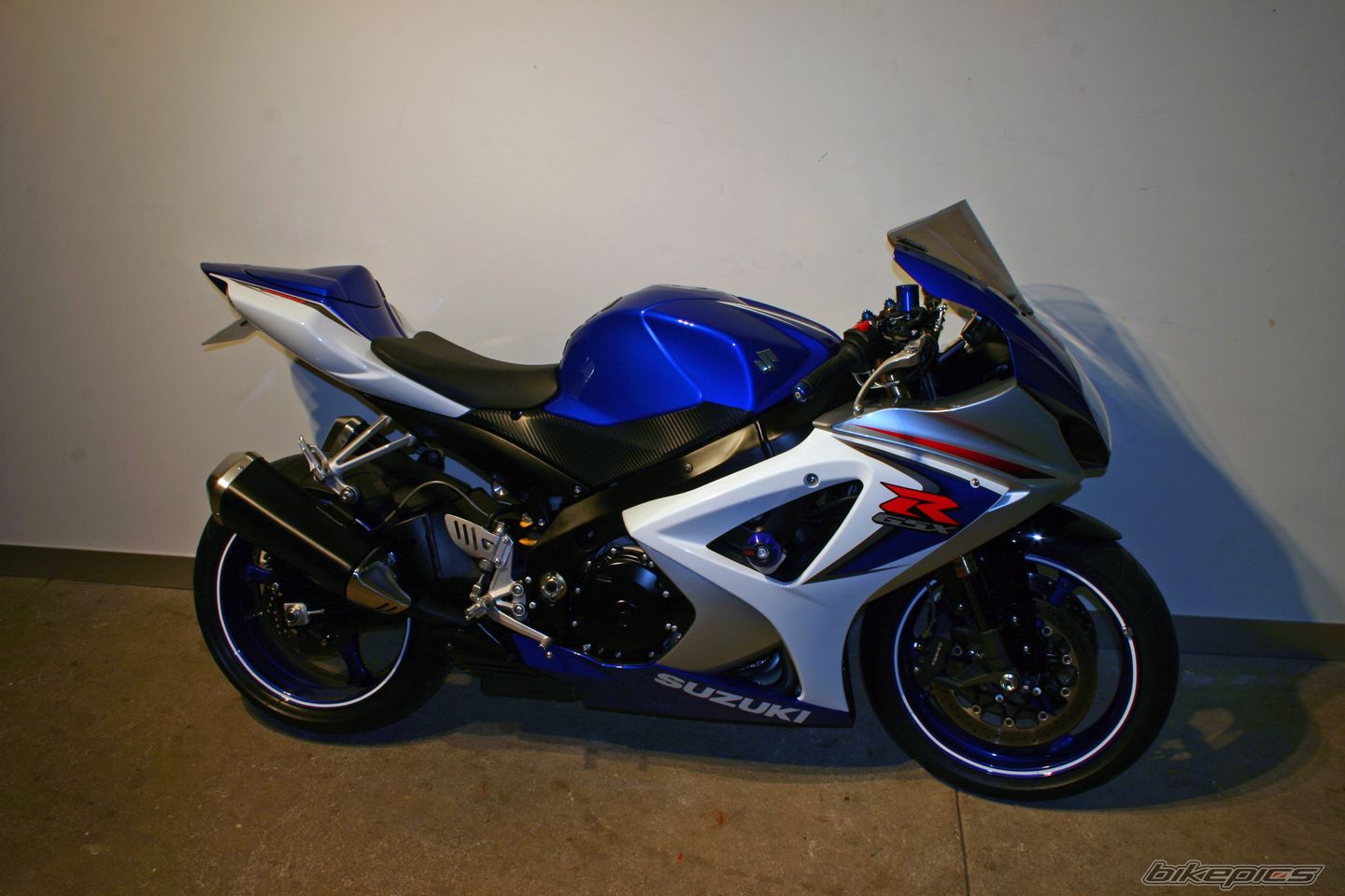 Photo 1512865